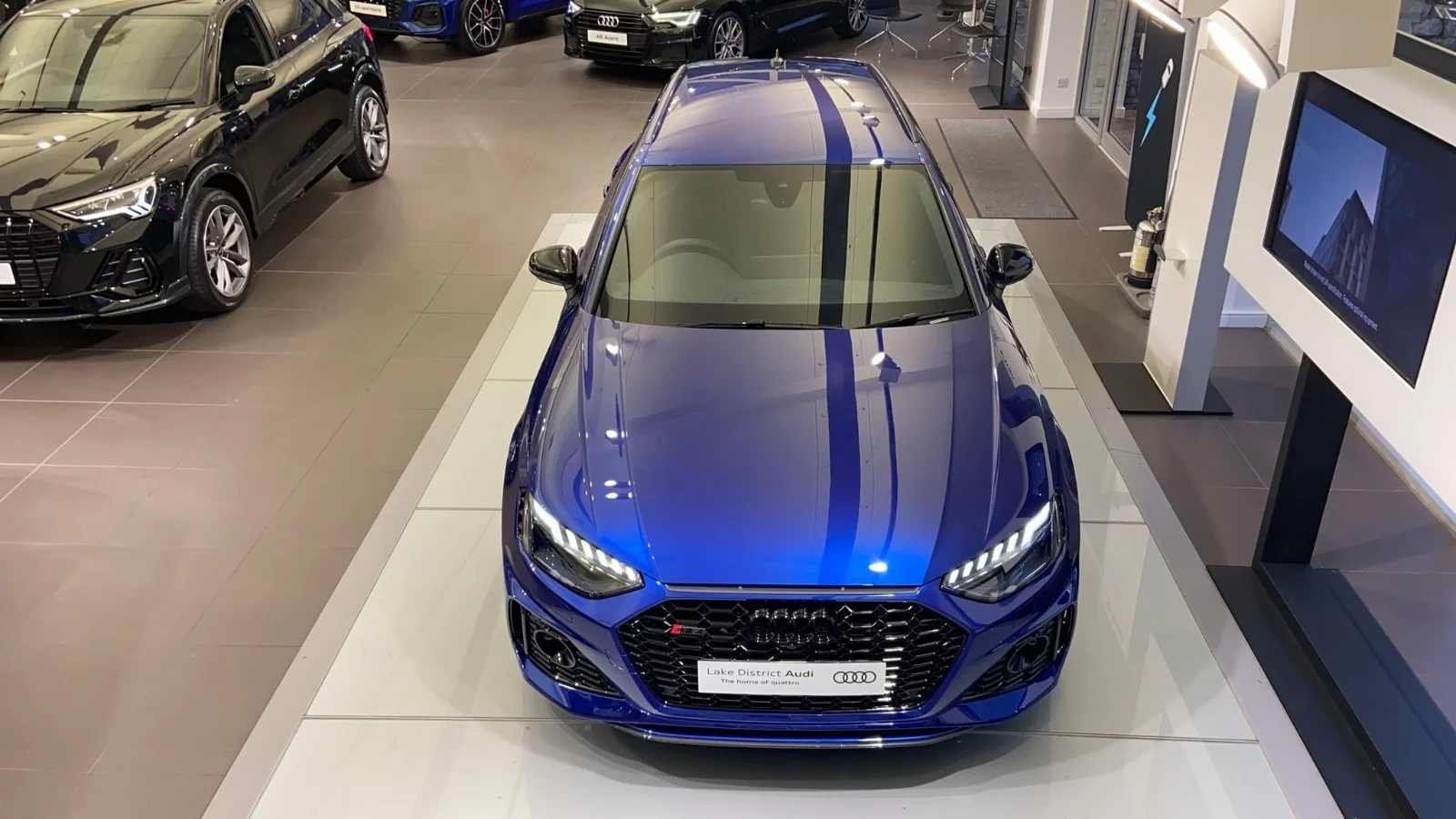 Racing Blue Audi RS4 Avant