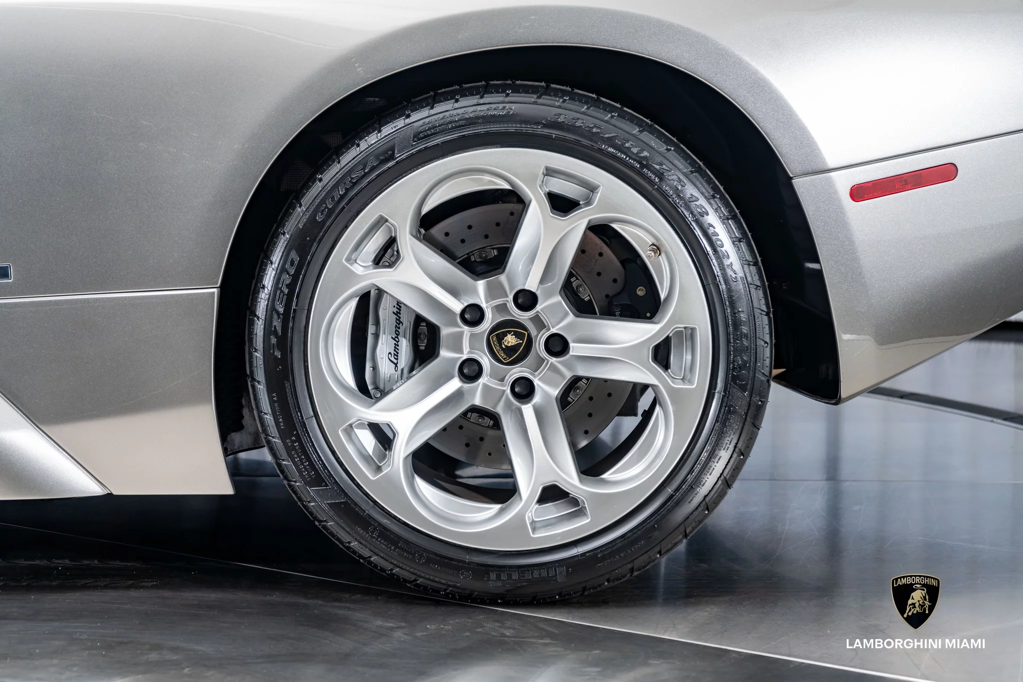 Grigio Antares Lamborghini Murciélago