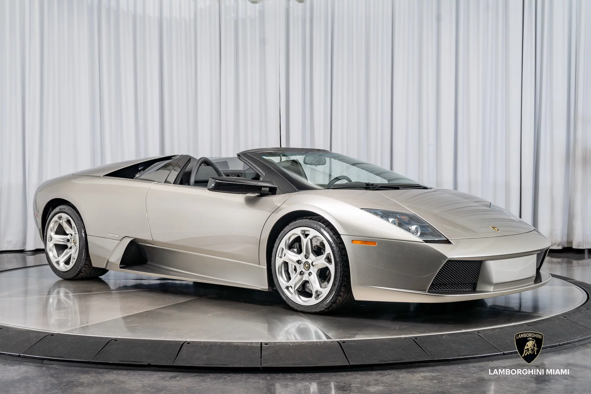 Grigio Antares Lamborghini Murciélago