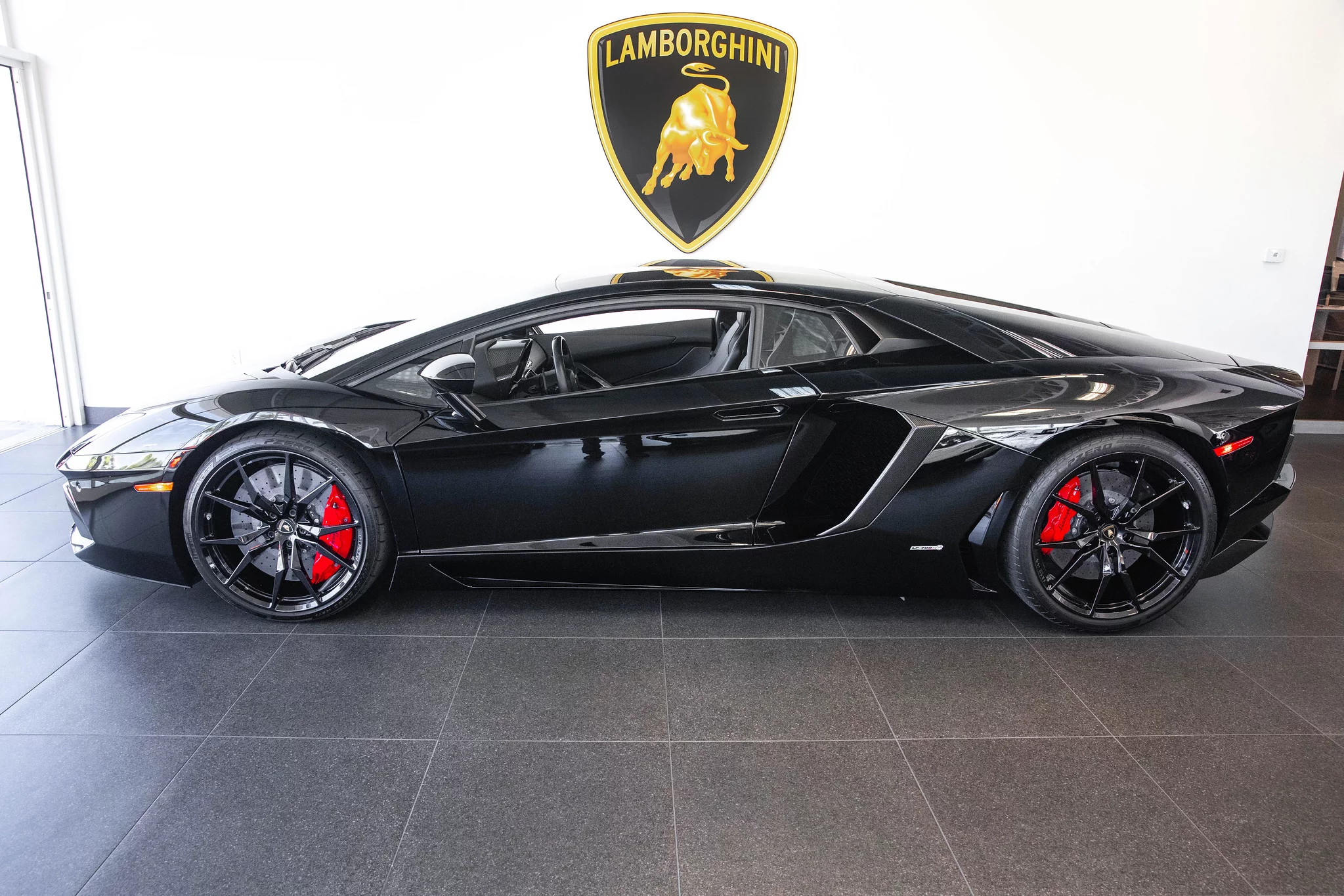 Nero Aldebaran Lamborghini Aventador