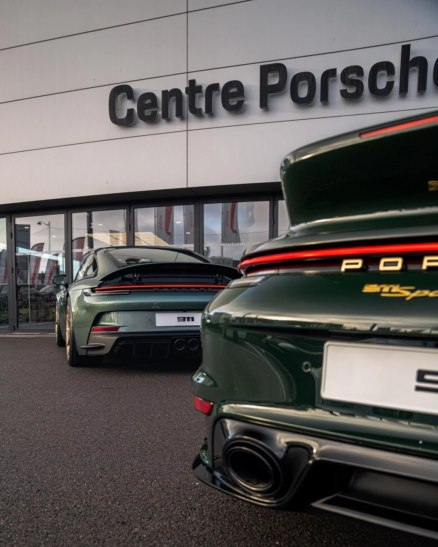 Brewster Green vs Malachite Green Metallic