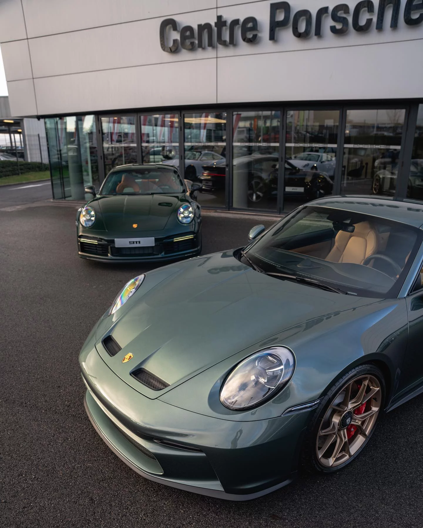 Brewster Green vs Malachite Green Metallic