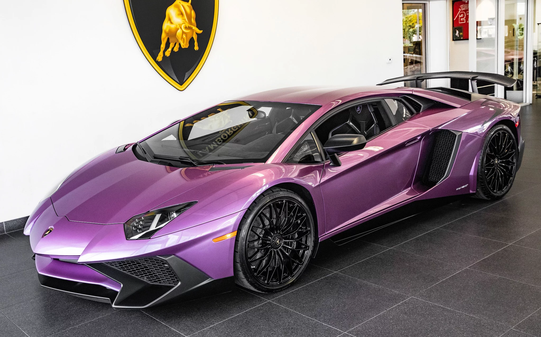 Viola SE30 Lamborghini Aventador