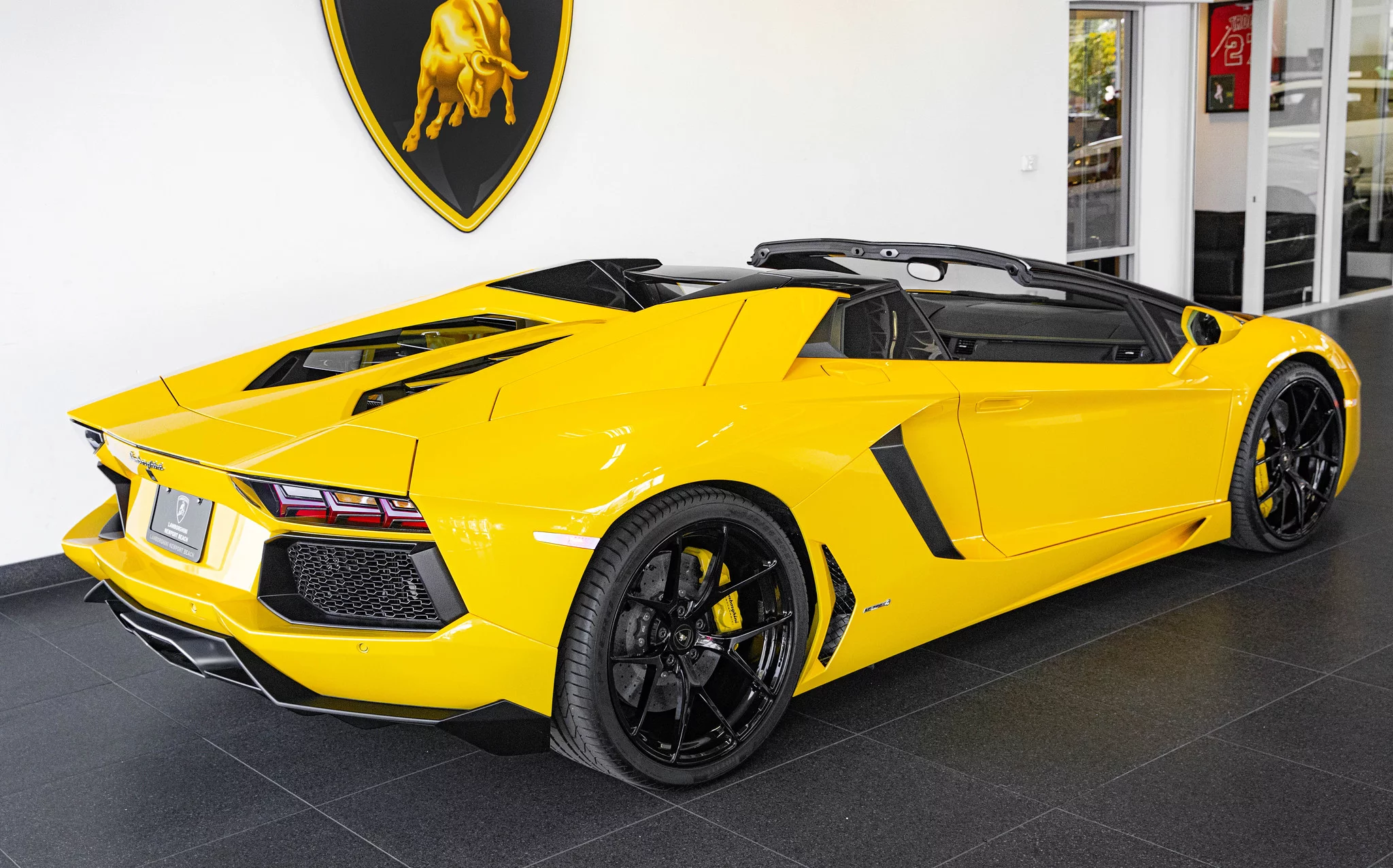 Giallo Orion Lamborghini Aventador