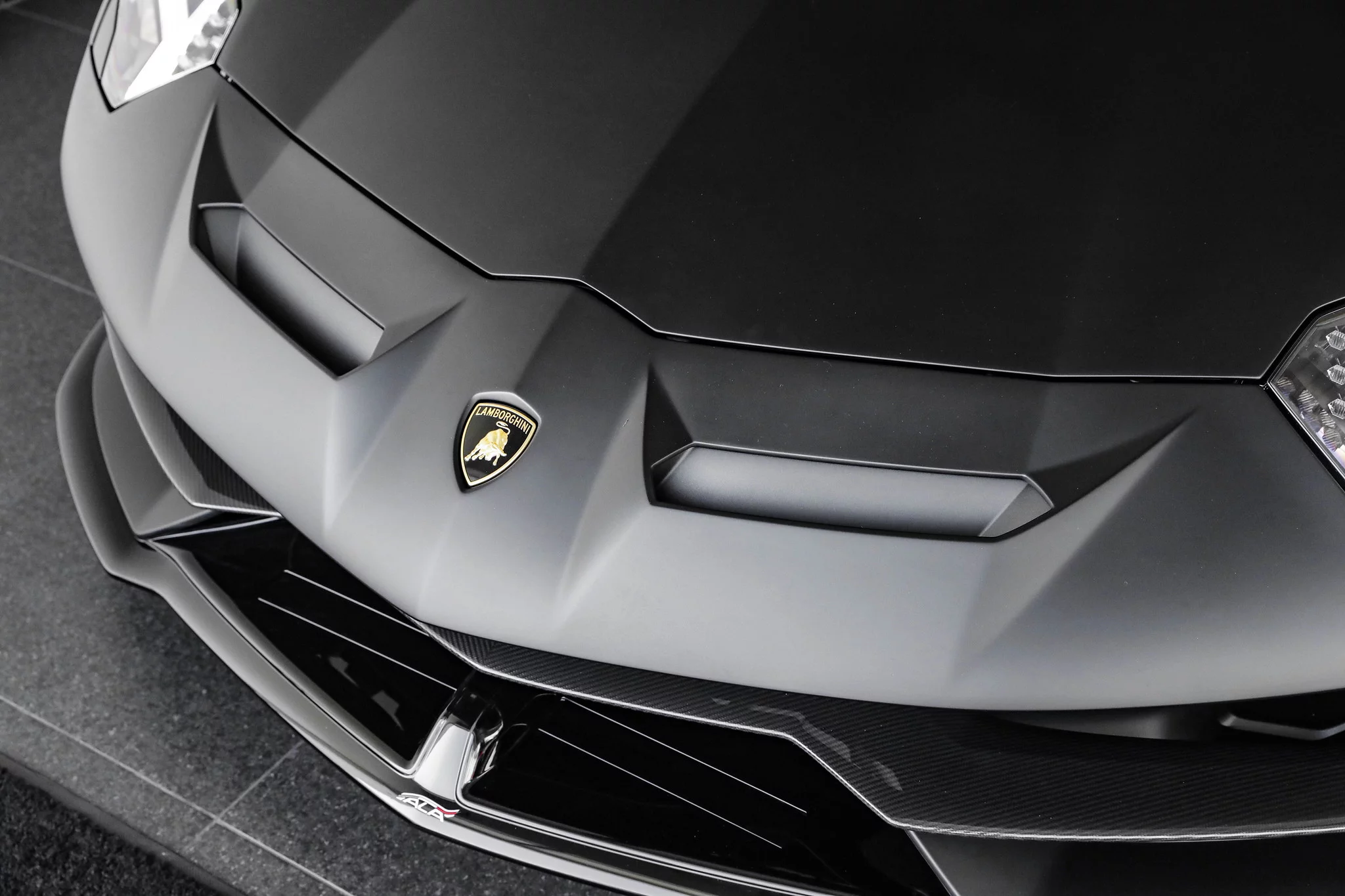 Nero Nemesis Lamborghini Aventador