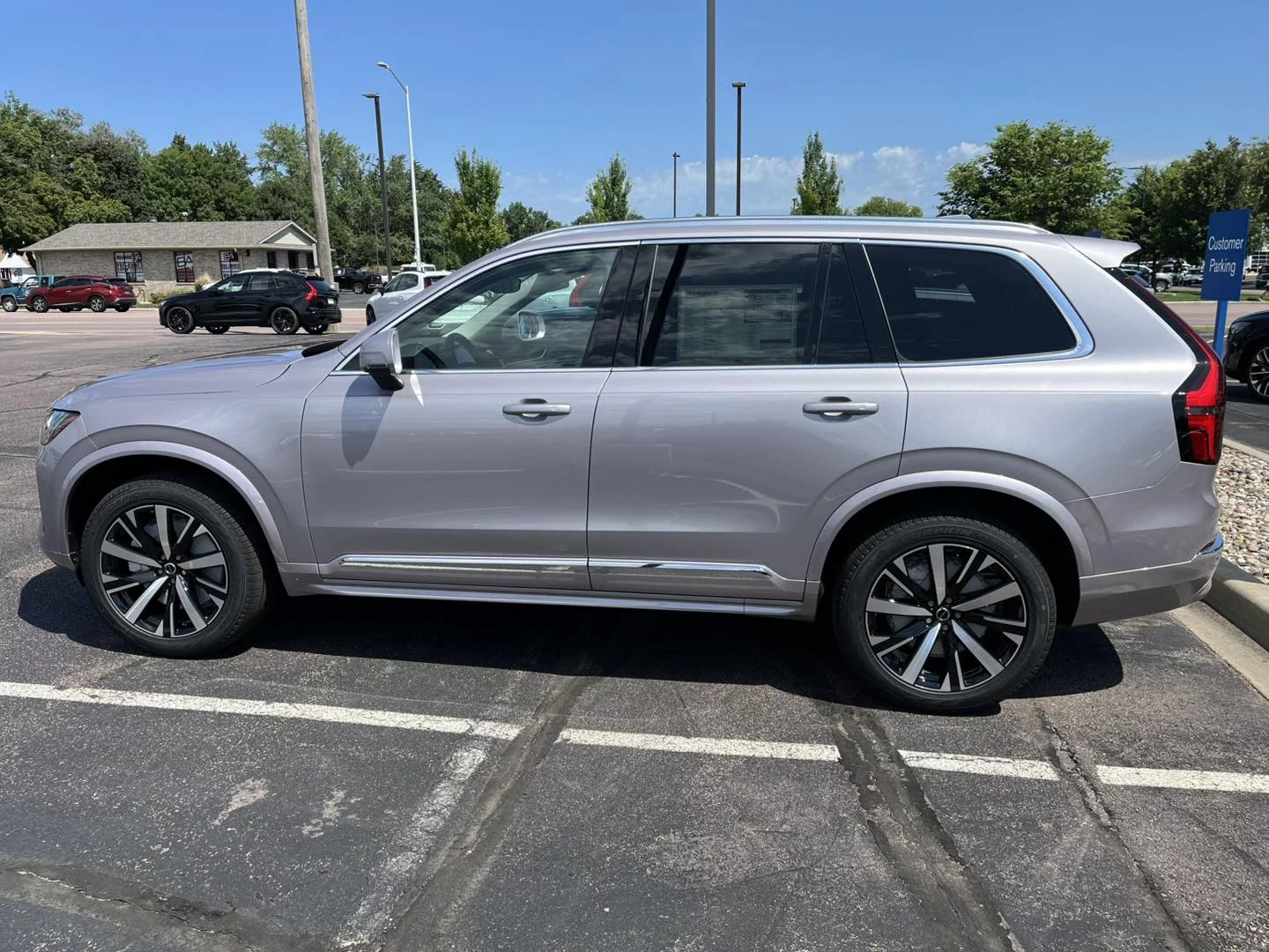 Aurora Silver Volvo XC90