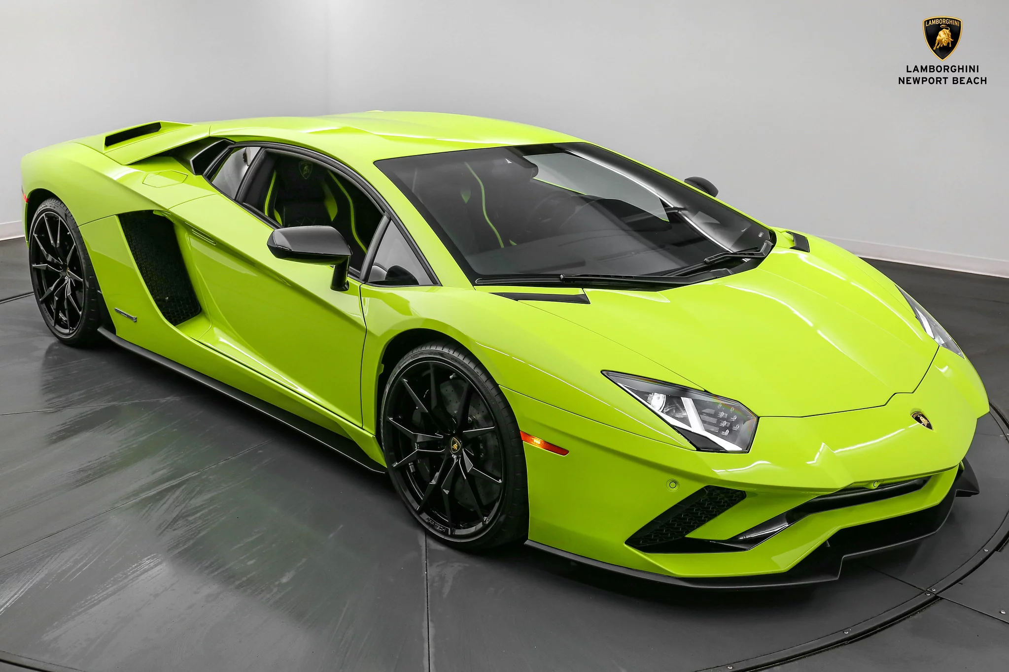 Verde Scandal Lamborghini Aventador