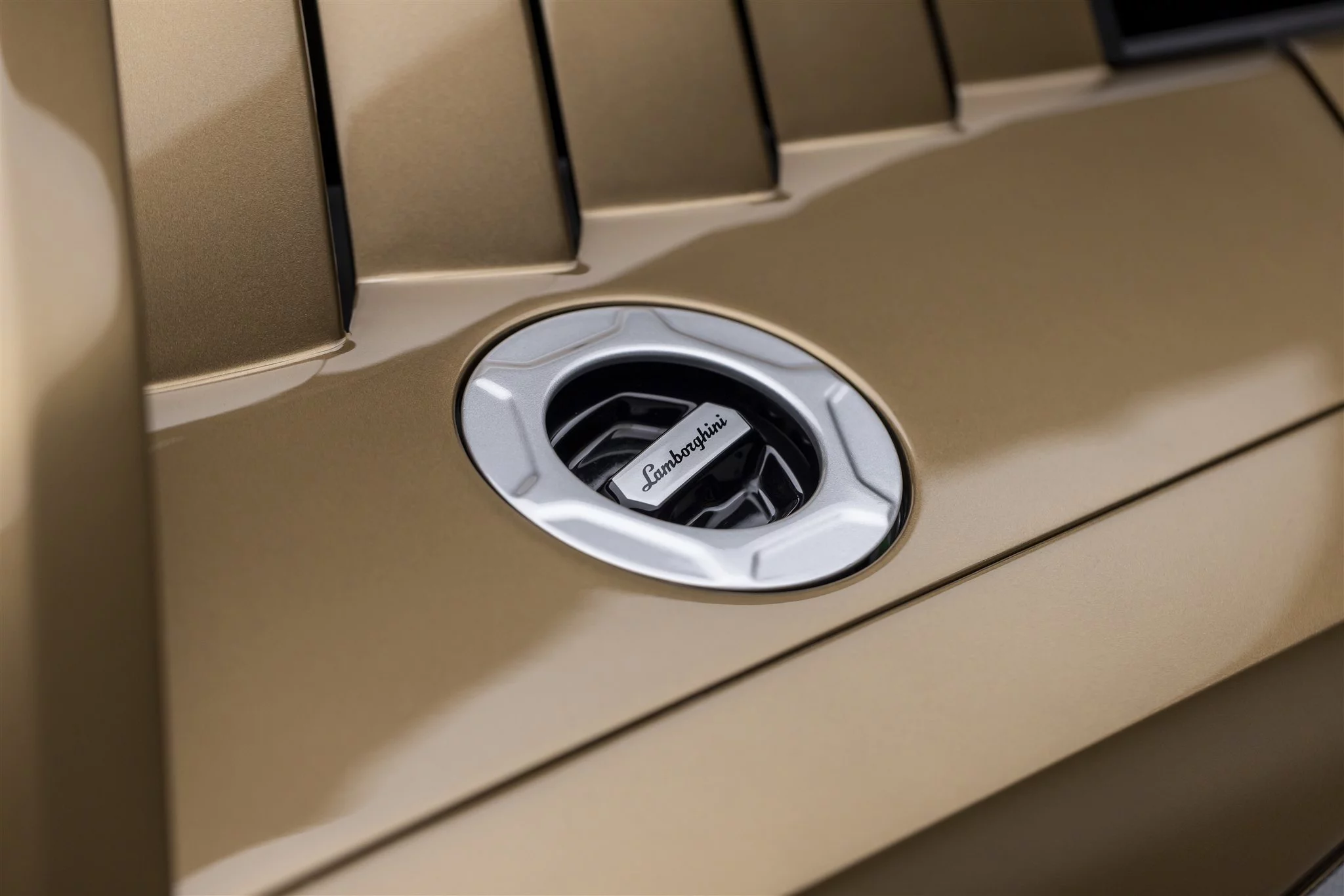 Bronzo Zante Lamborghini Countach LPI 800-4