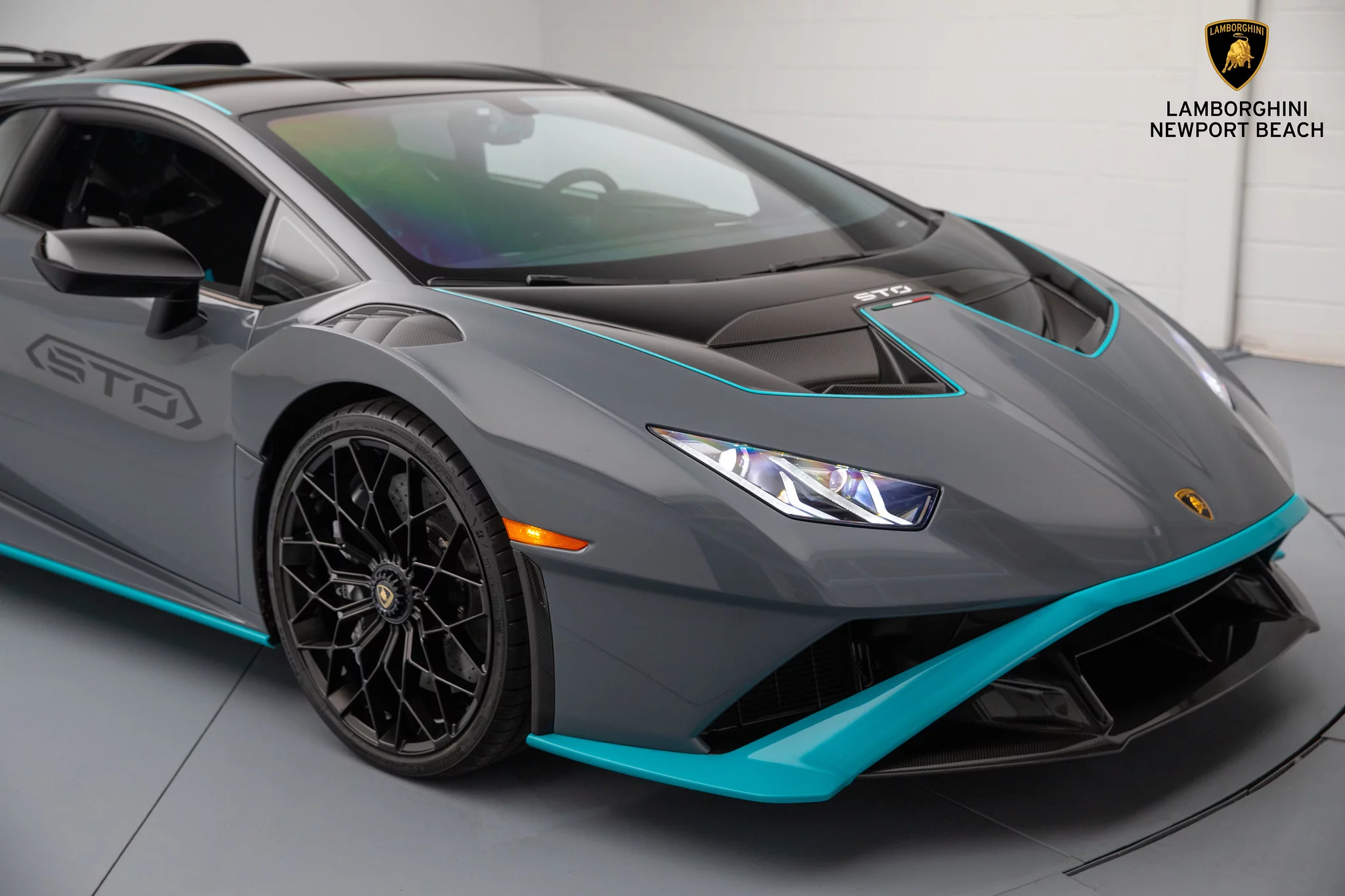 Grigio Telesto Lamborghini Huracán