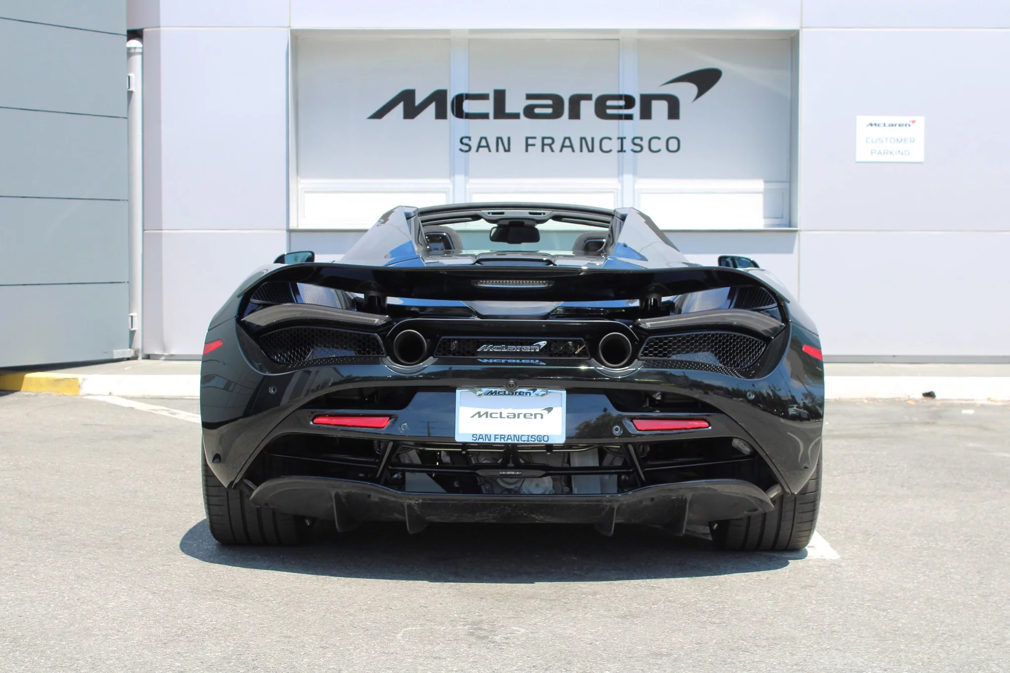 Sherwood Black McLaren 720S