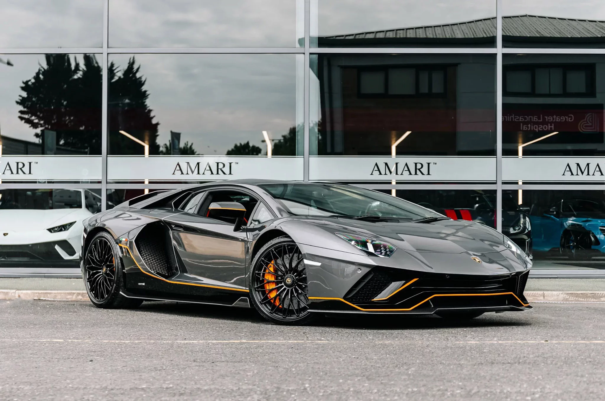 Grigio Keres Lamborghini Aventador