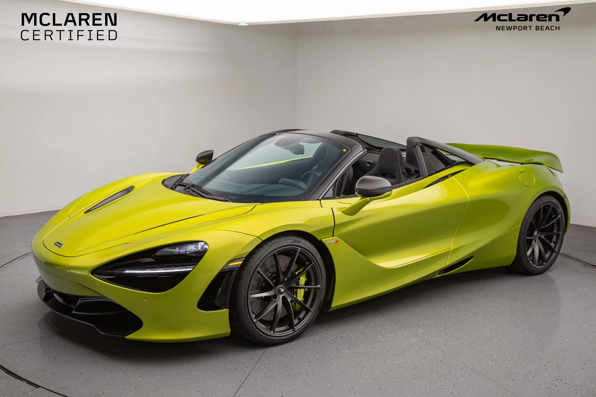 Flux Green McLaren 720S