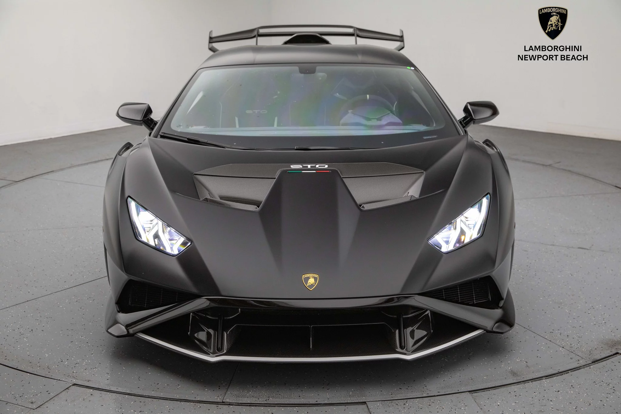 Nero Nemesis Lamborghini Huracán