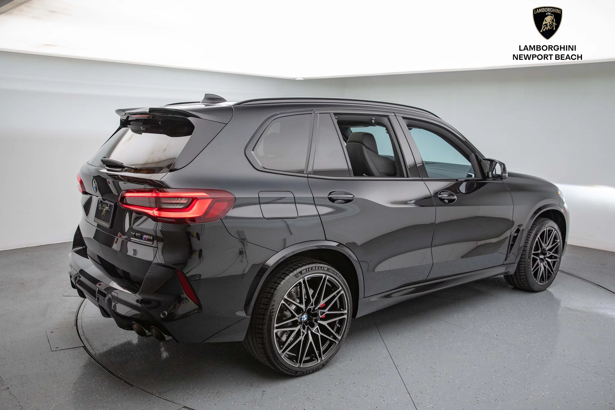 Sapphire Black BMW X5