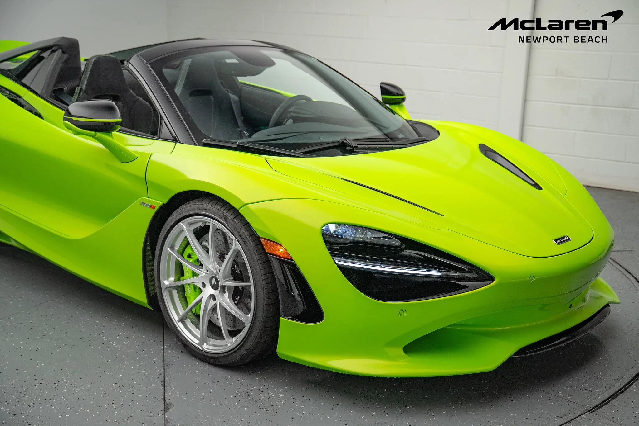 Napier Green McLaren 750S