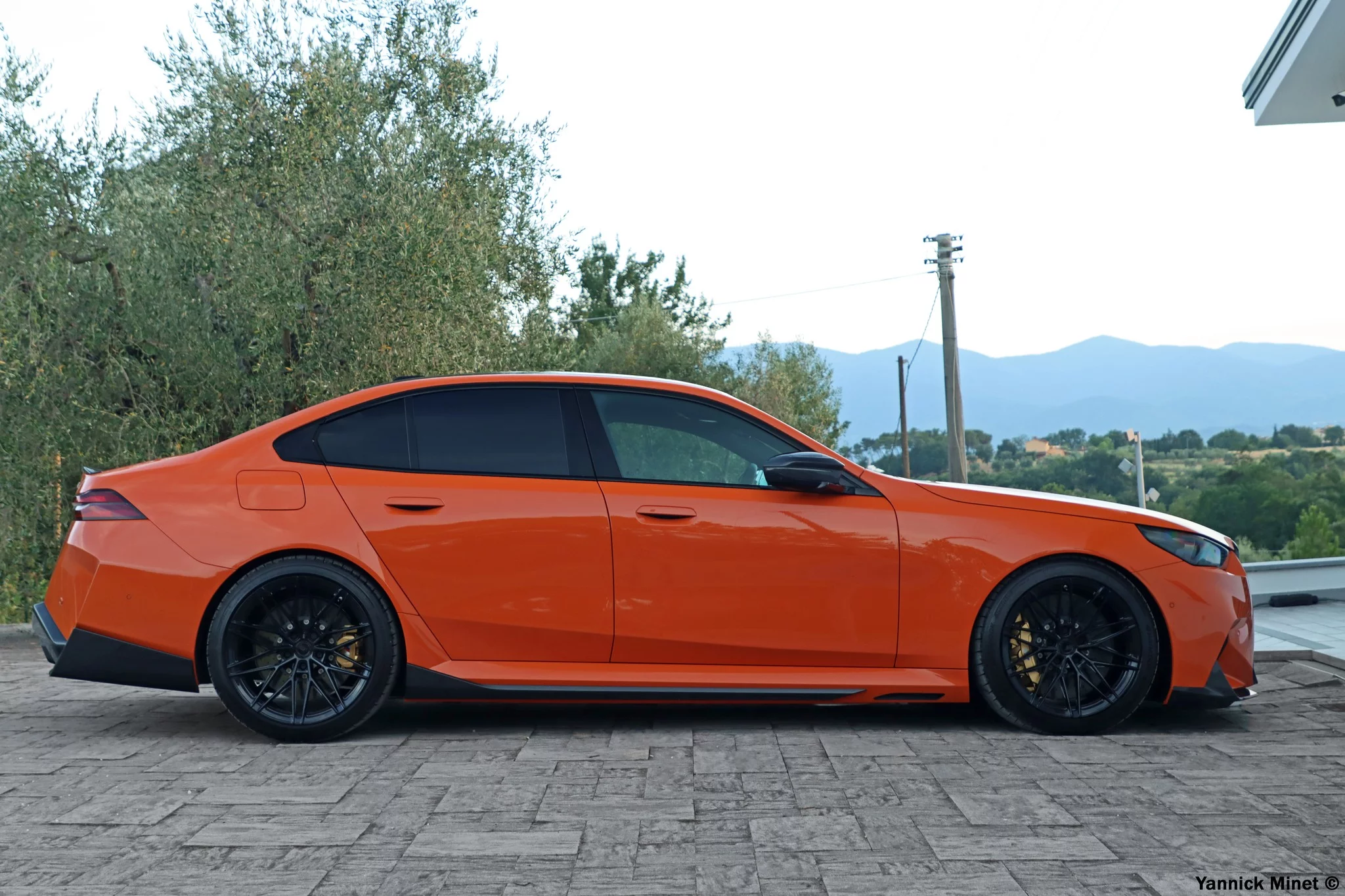 Fire Orange III BMW M5