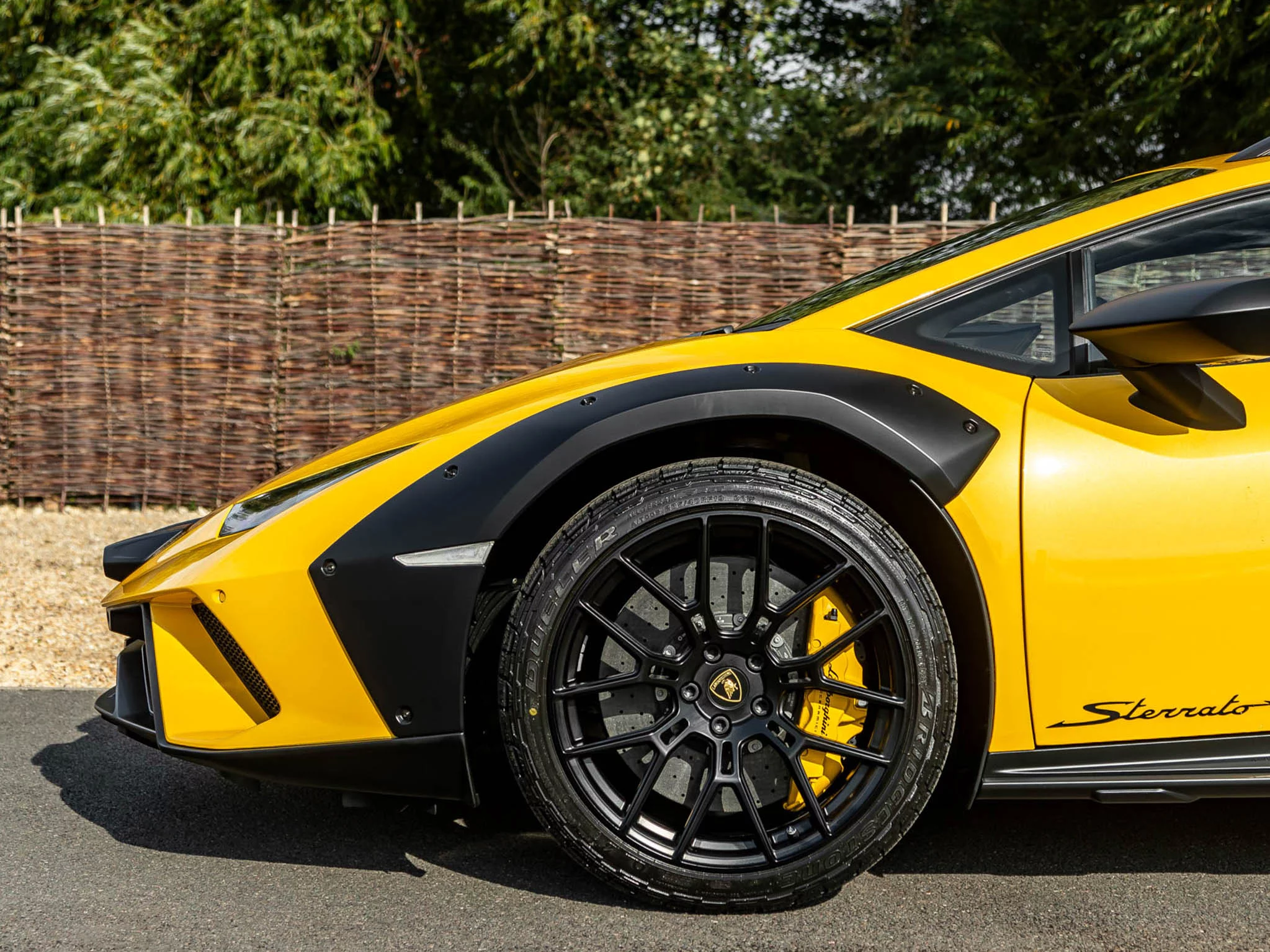 Giallo Inti Lamborghini Huracán