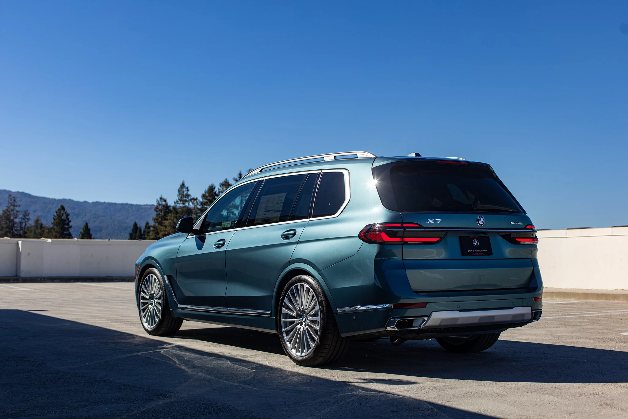 Blue Ridge Mountain BMW X7