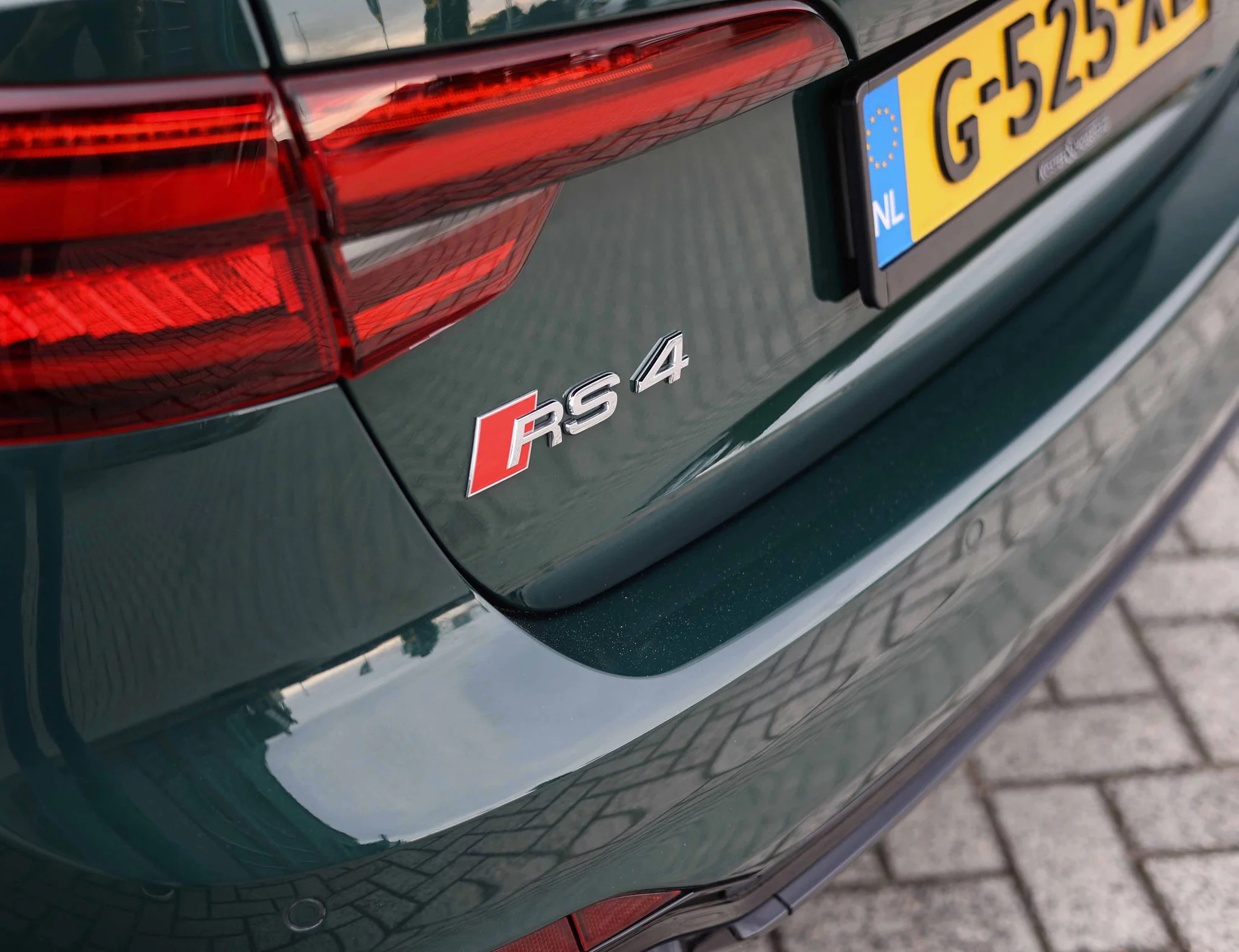 Goodwood Green Audi RS4 Avant