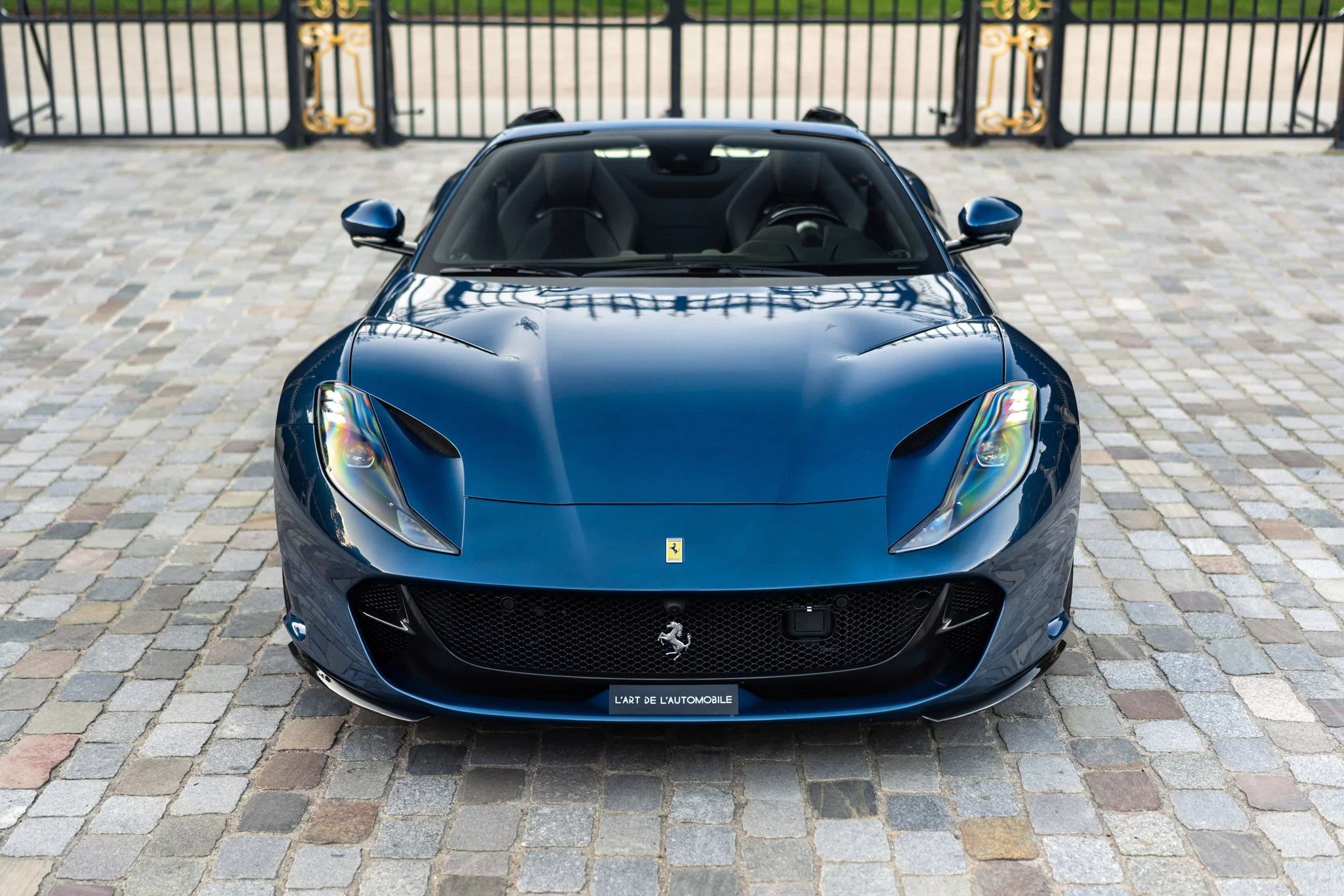 Blu NART Ferrari 812