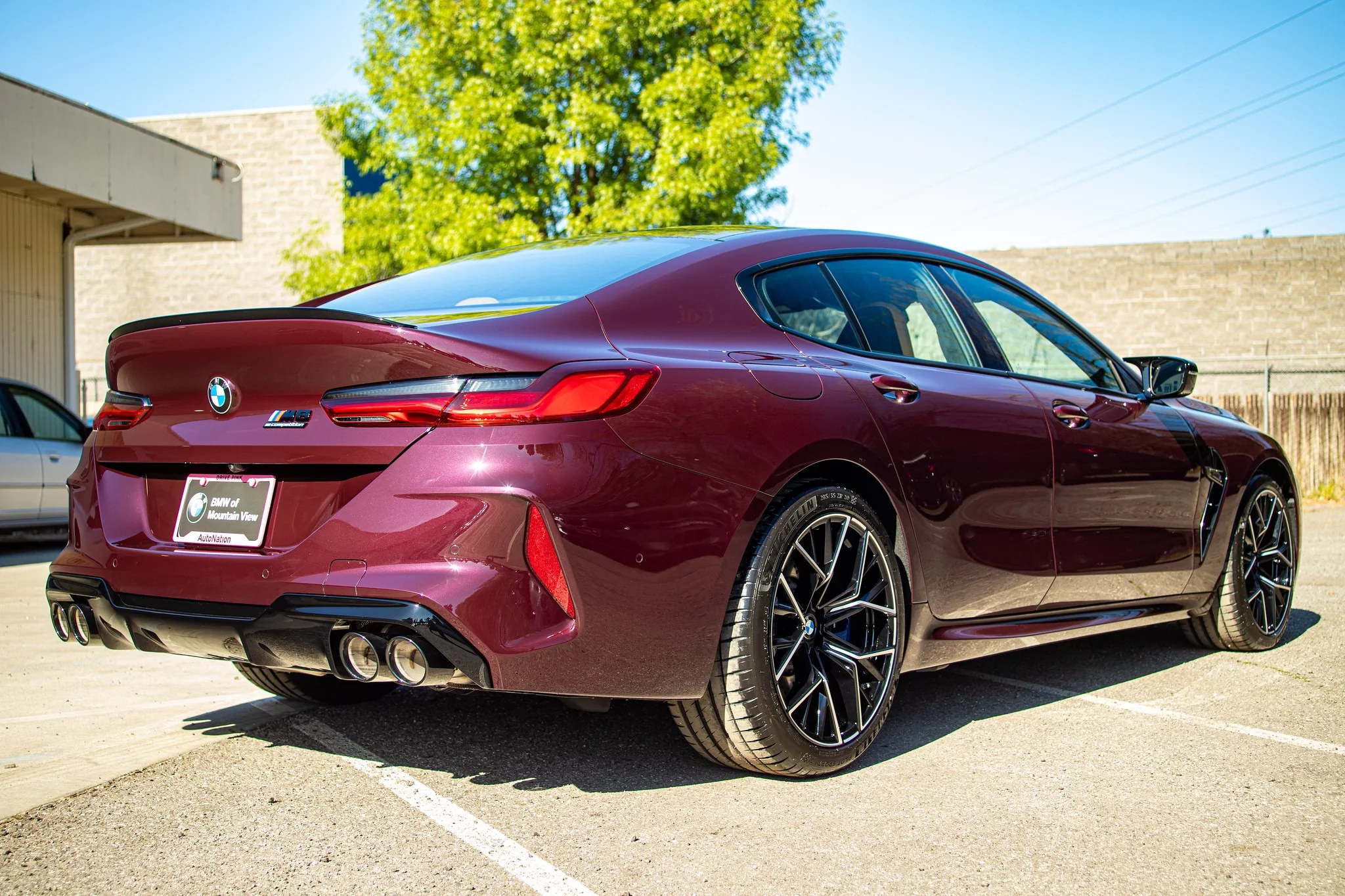Ametrin BMW M8