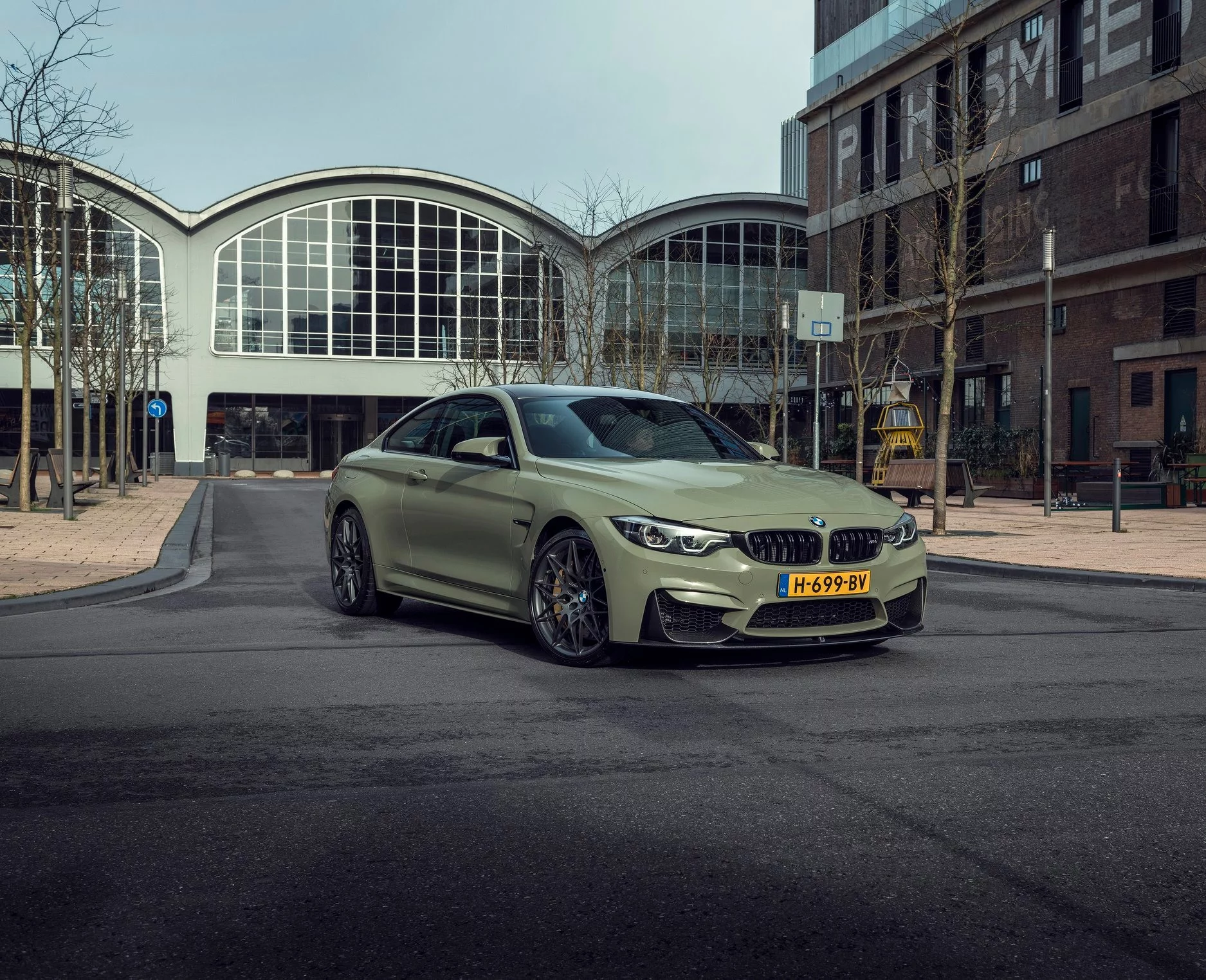 Stone Grey BMW M4