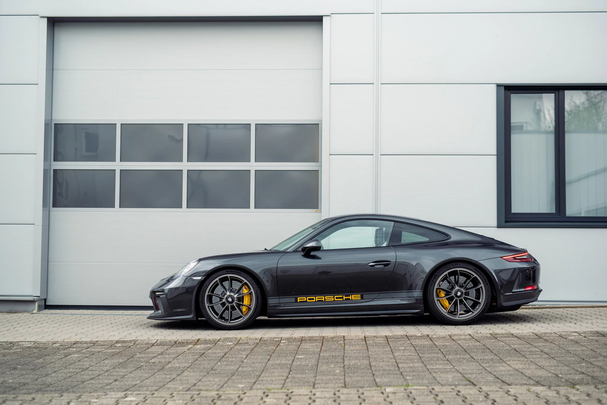 Grigio Granito Metallic Porsche 911 GT3