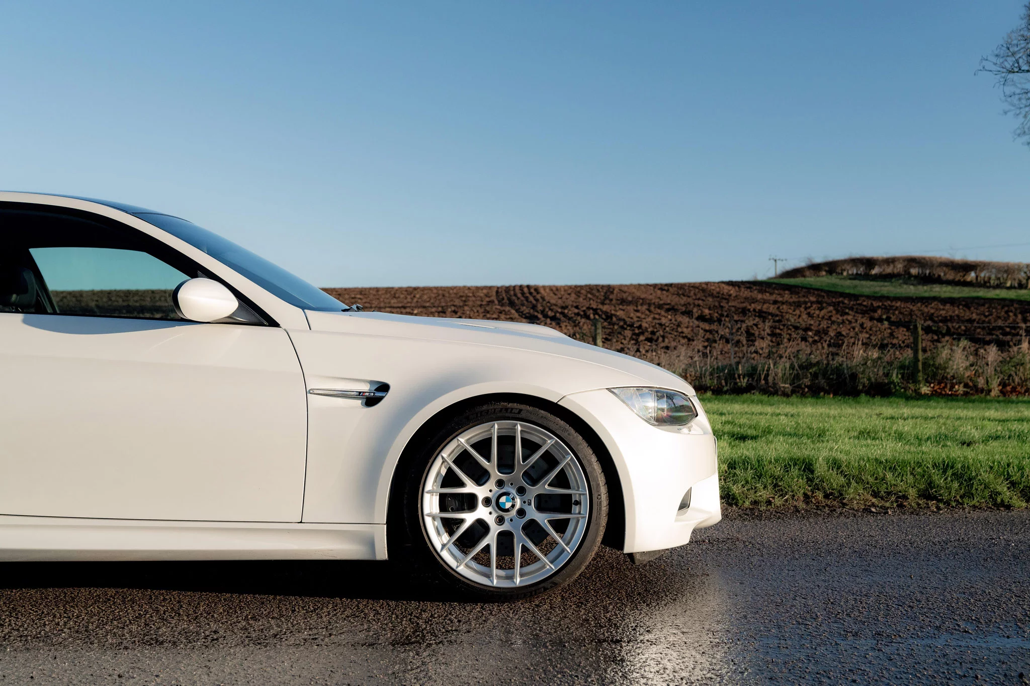 Mineral White BMW M3