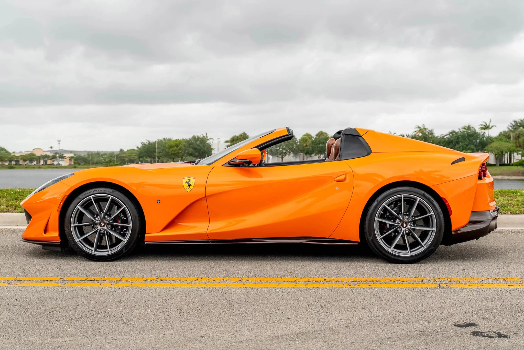 Arancio 3 Strati Ferrari 812