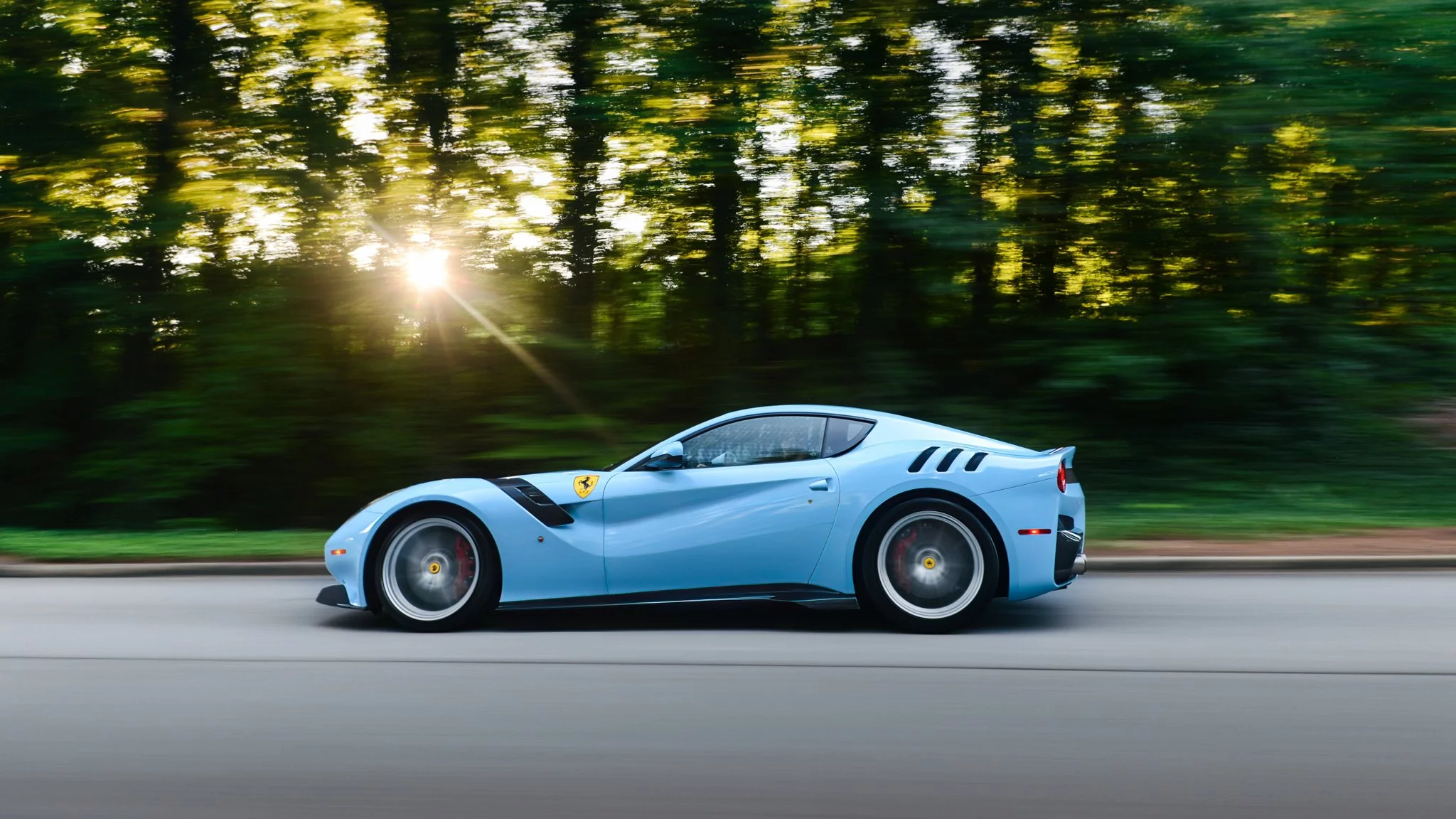 Azzurro La Plata Ferrari F12
