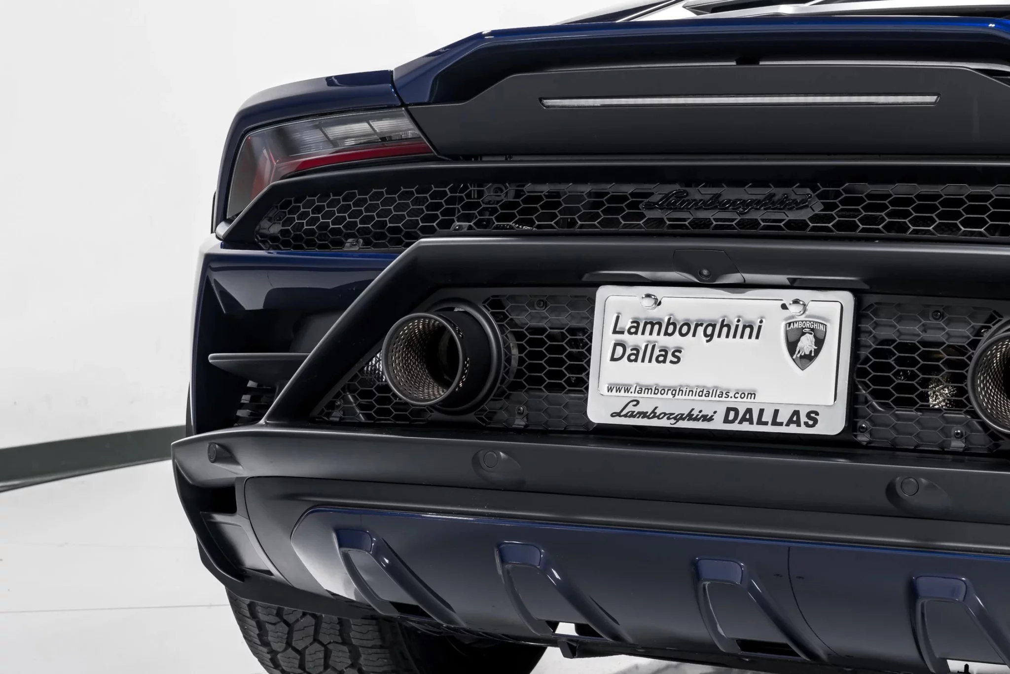 Blu Astraeus Lamborghini Huracán