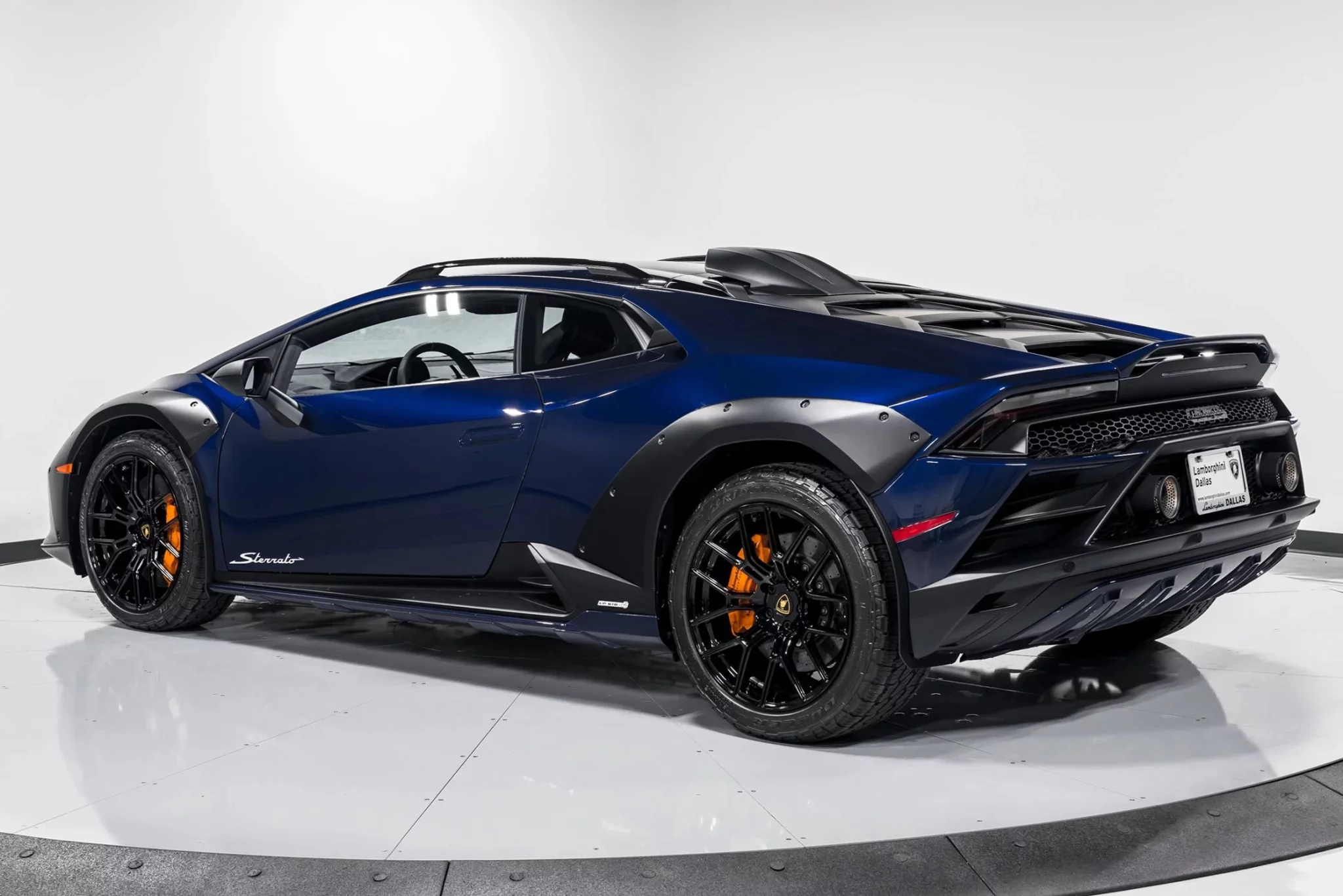 Blu Astraeus Lamborghini Huracán