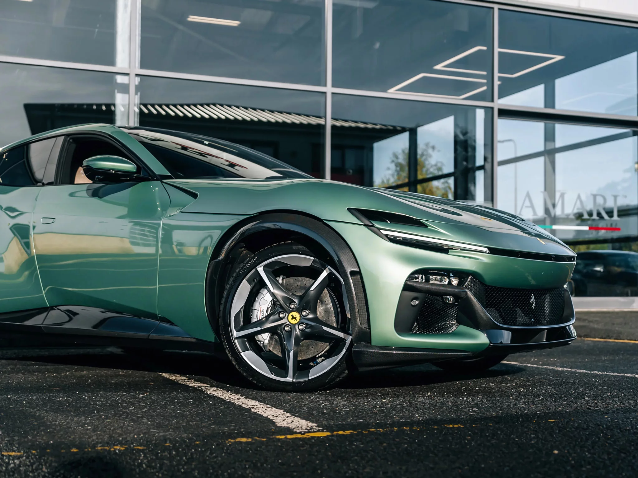 Verde Dora Ferrari Purosangue