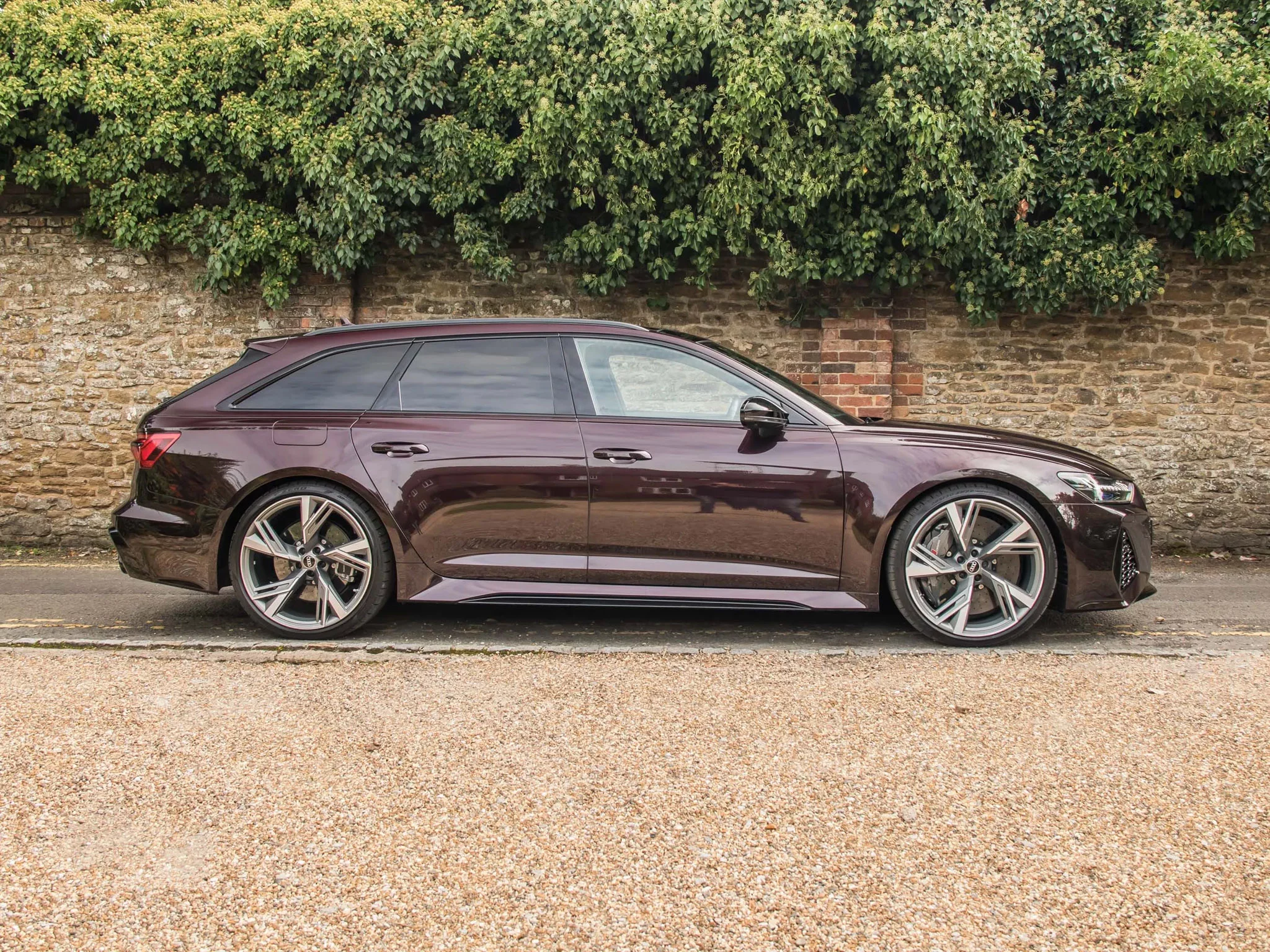 Dark Red Audi RS6 Avant