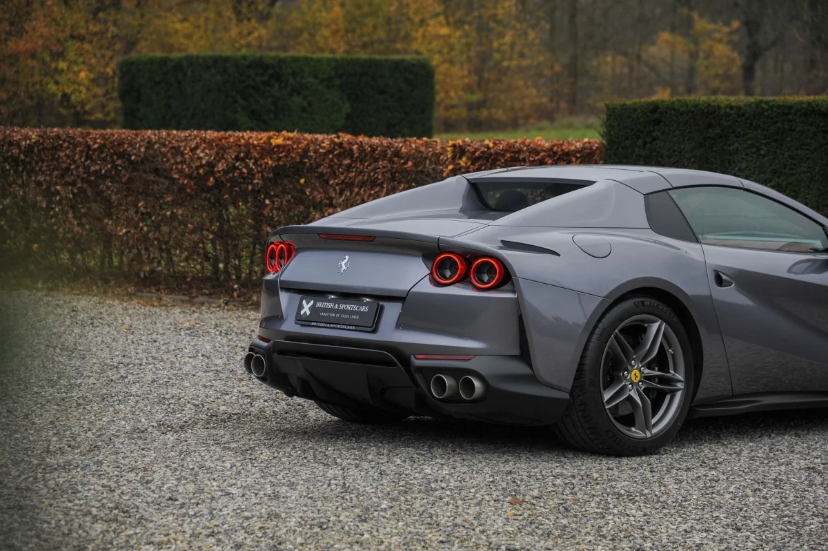 Grigio GTS Ferrari 812