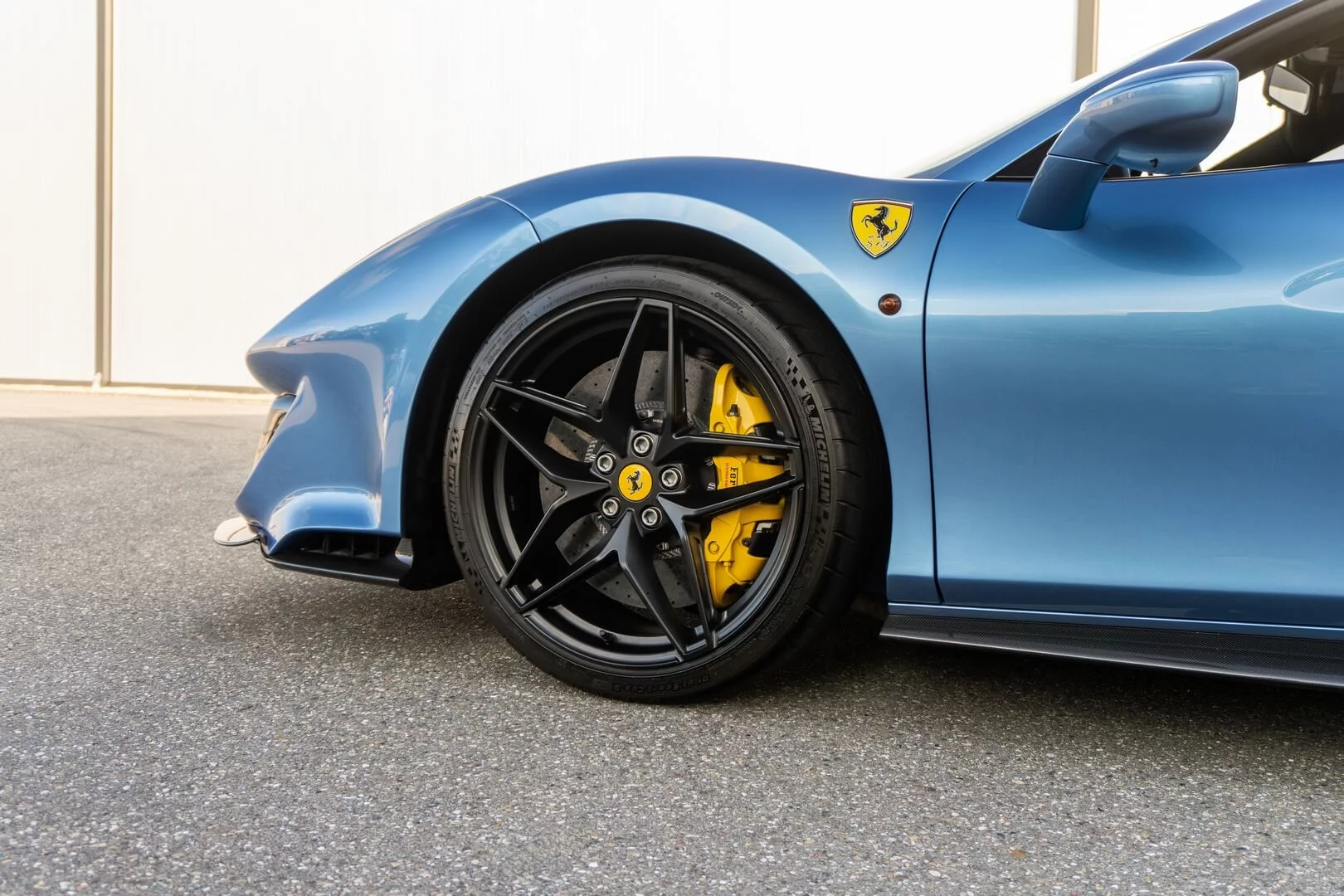 Azzurro California Ferrari 488