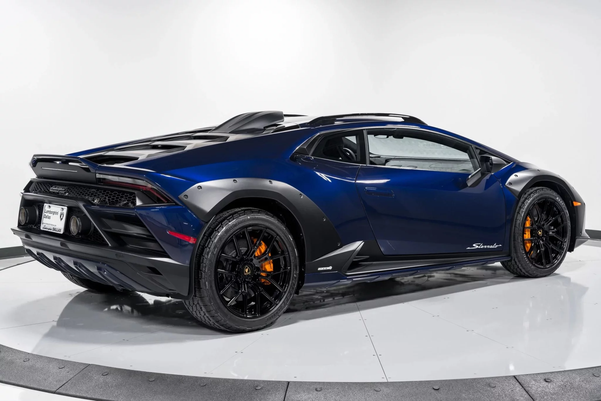 Blu Astraeus Lamborghini Huracán
