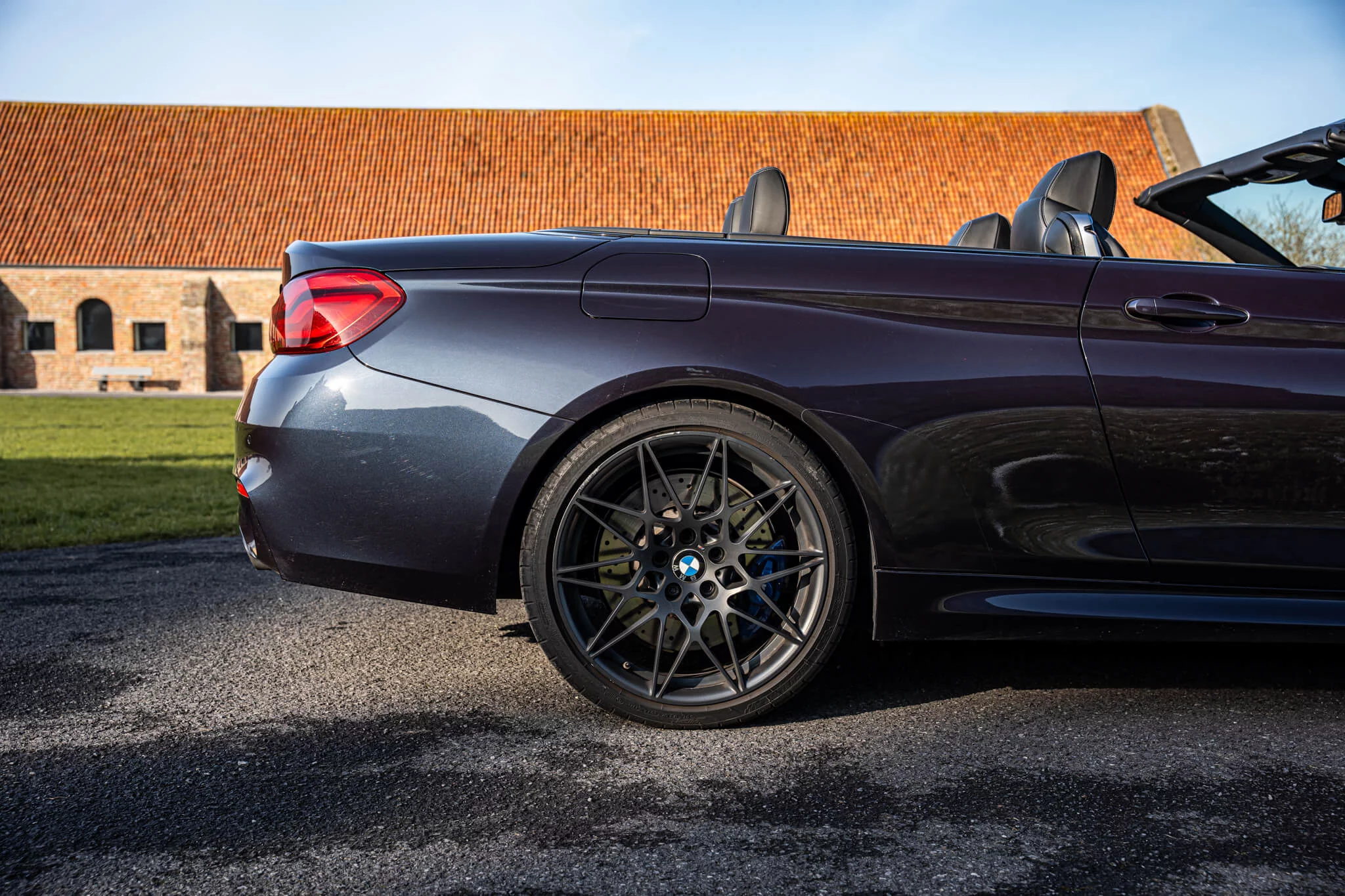 Macao Blue BMW M4