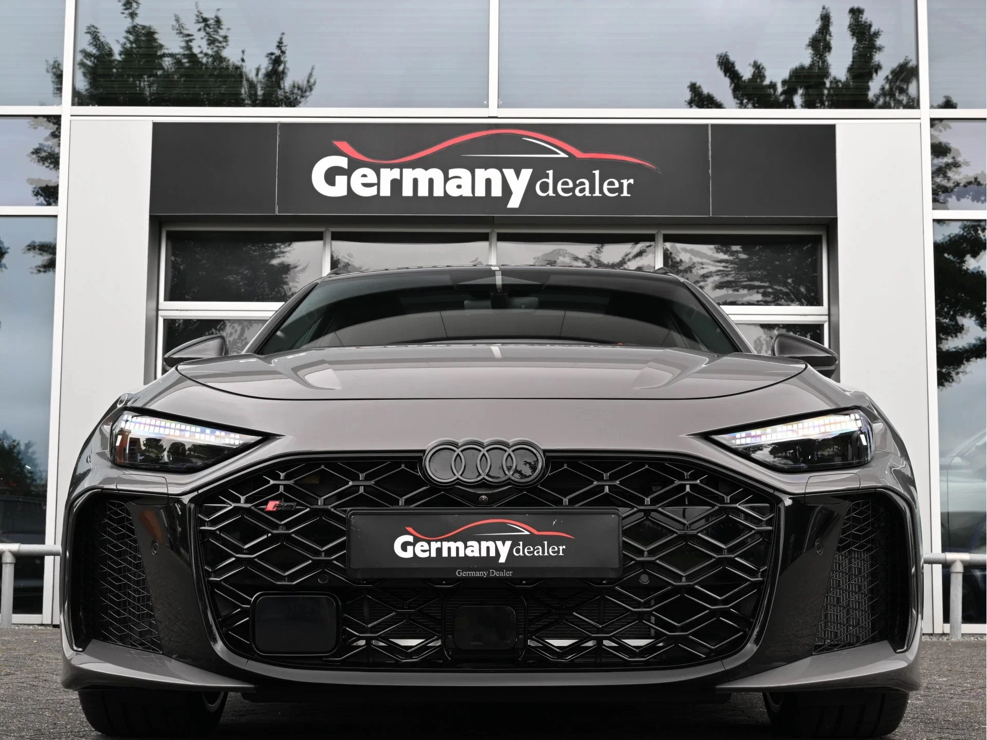 Plateau Grey Audi RS5