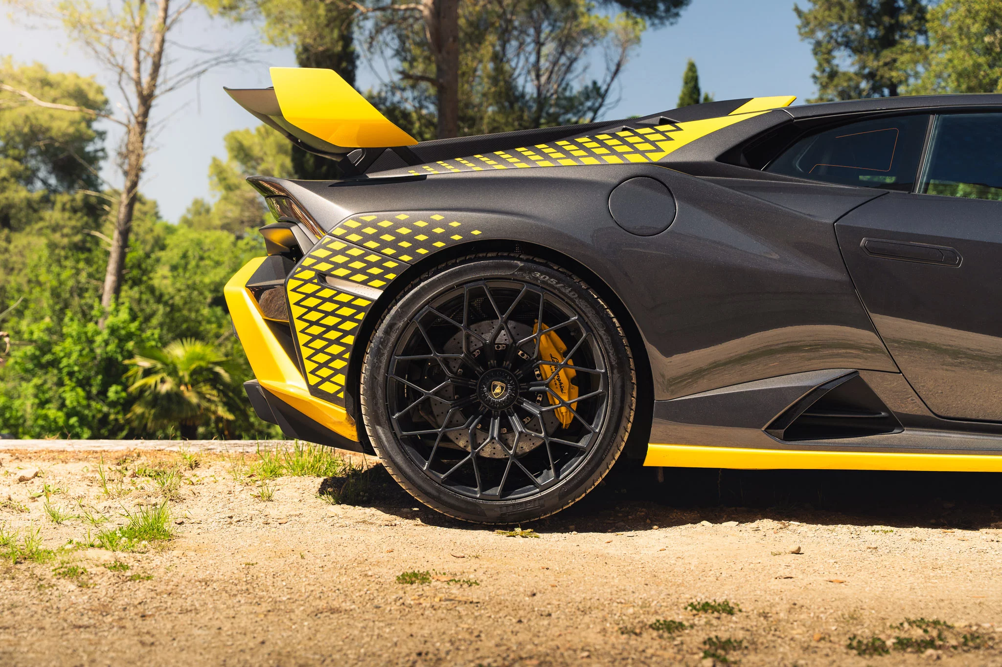 Grigio Lynx Lamborghini Huracán