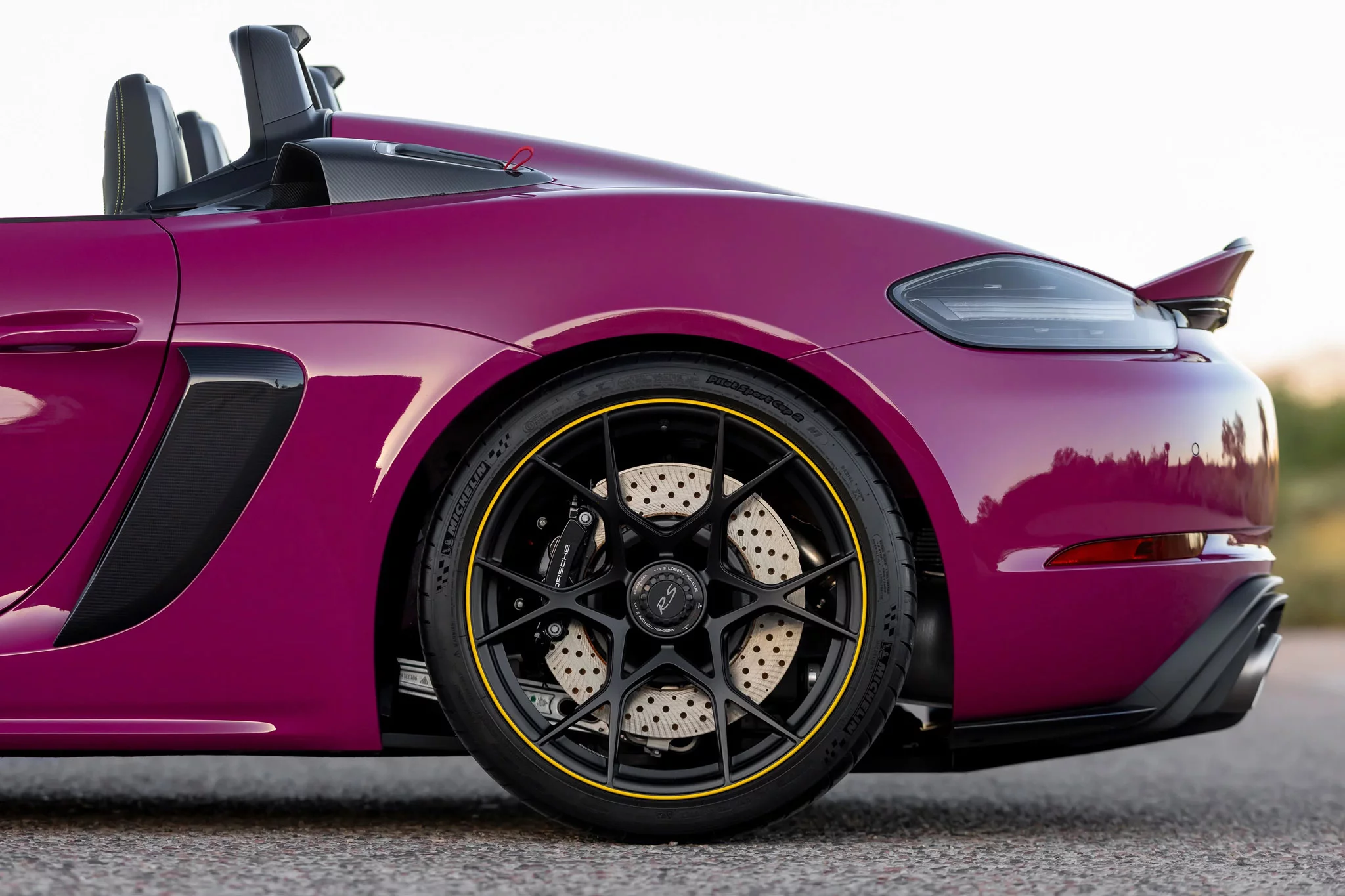 Ruby Star Neo Porsche 718 Spyder RS
