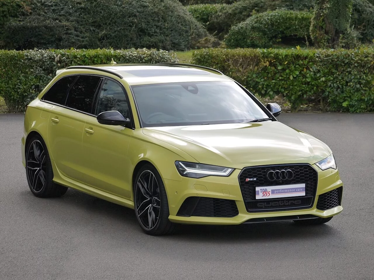 Peridot Metallic Audi RS6 Avant