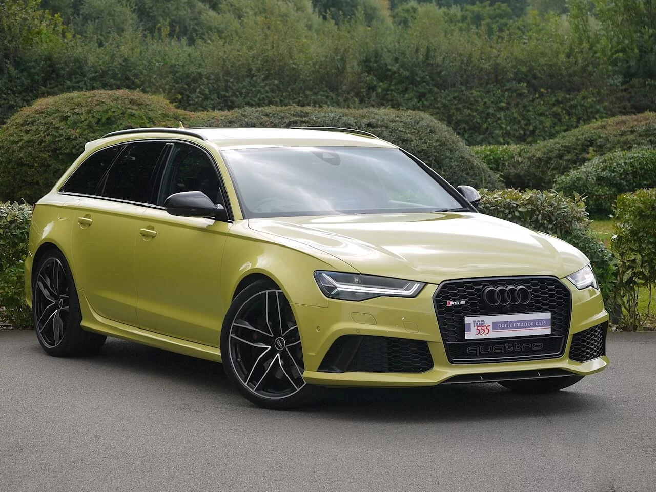 Peridot Metallic Audi RS6 Avant