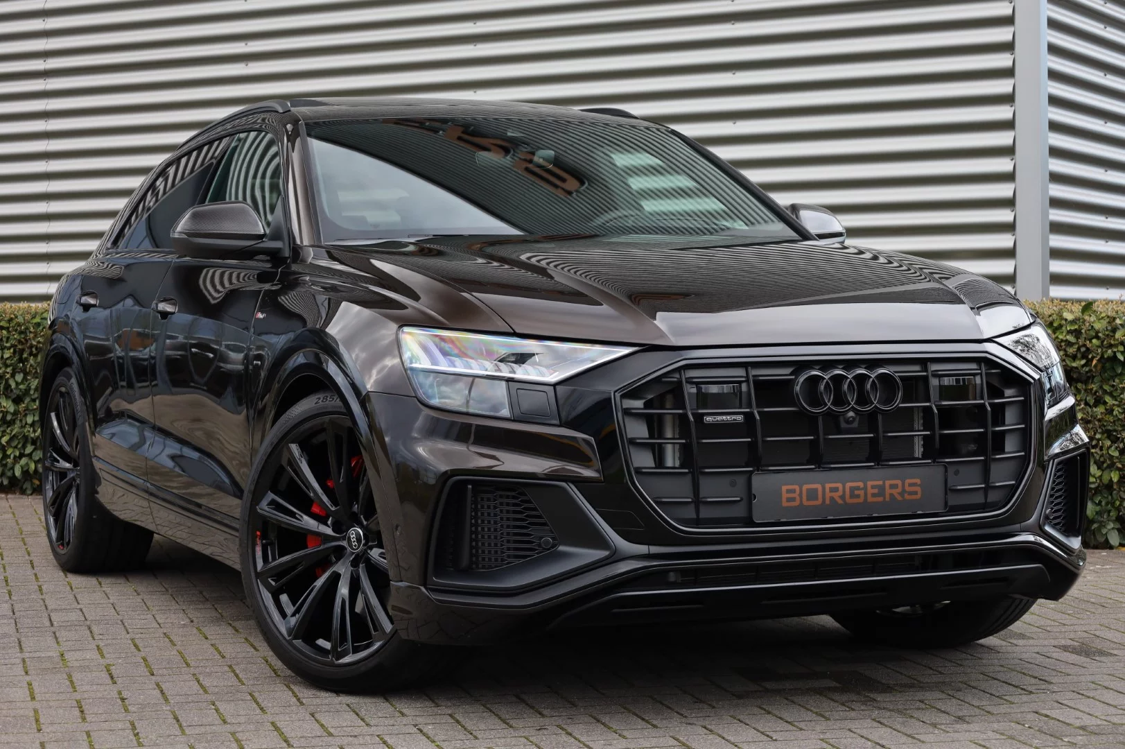 Tamarind Brown Audi Q8