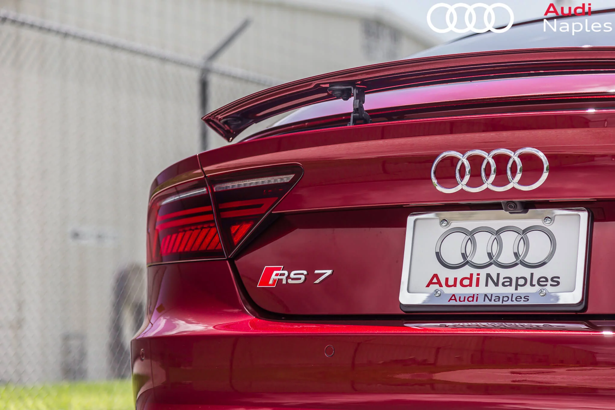 Rubino Red Audi RS7 Sportback