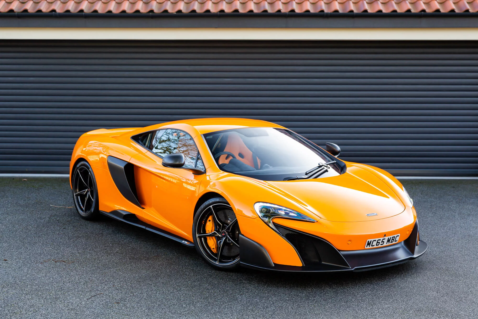 McLaren Orange McLaren 675LT