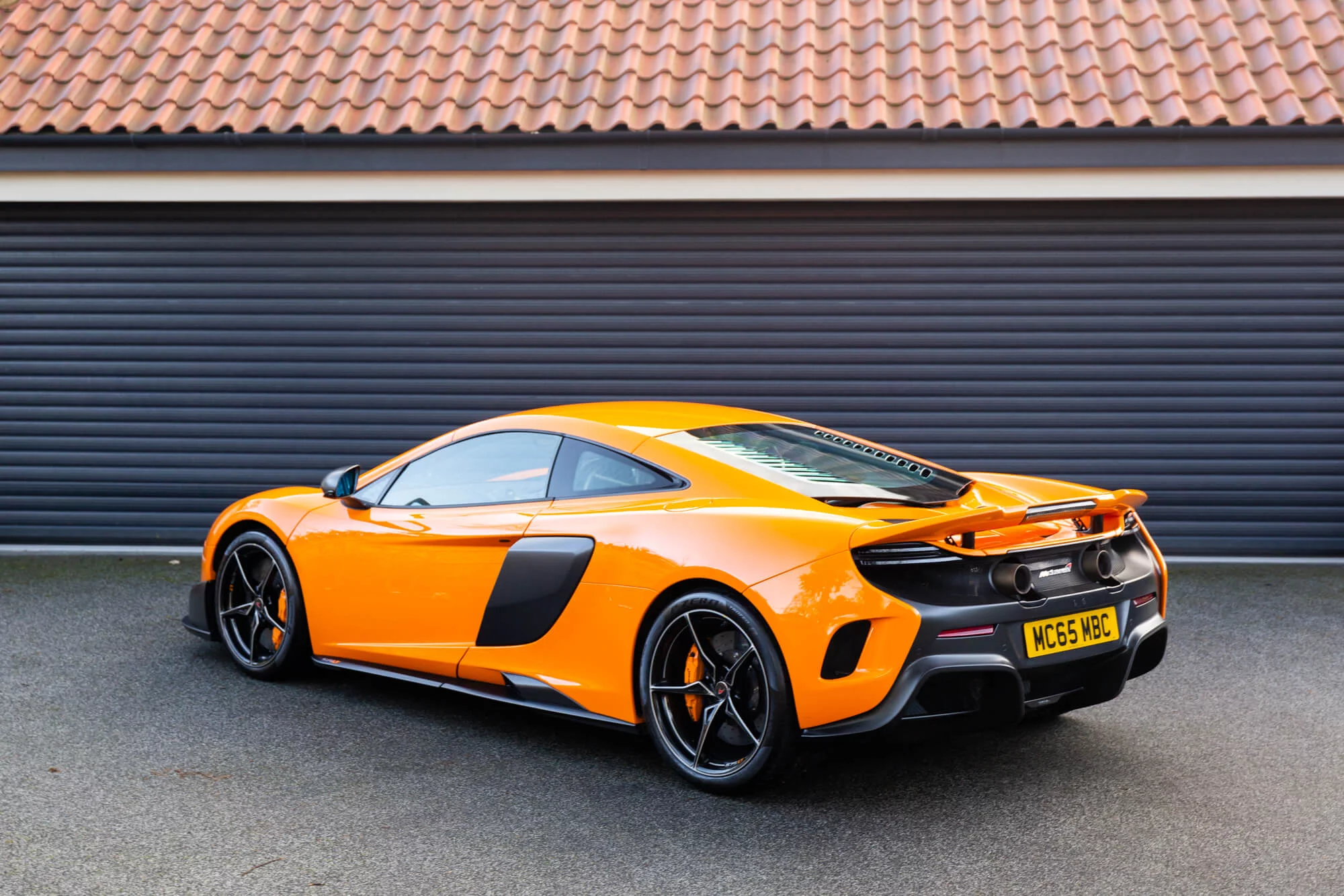McLaren Orange McLaren 675LT