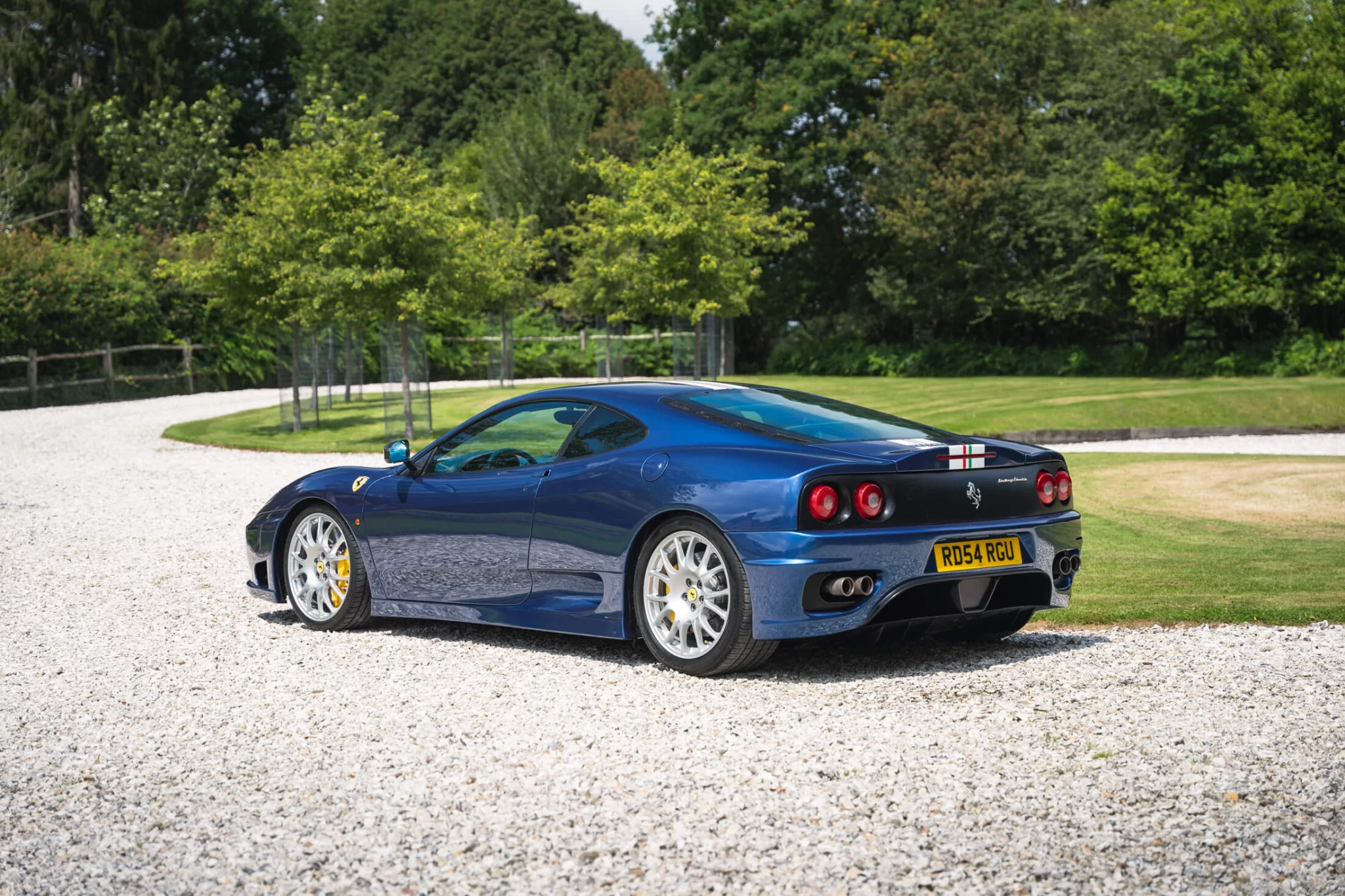 Blu Mirabeau Ferrari 360