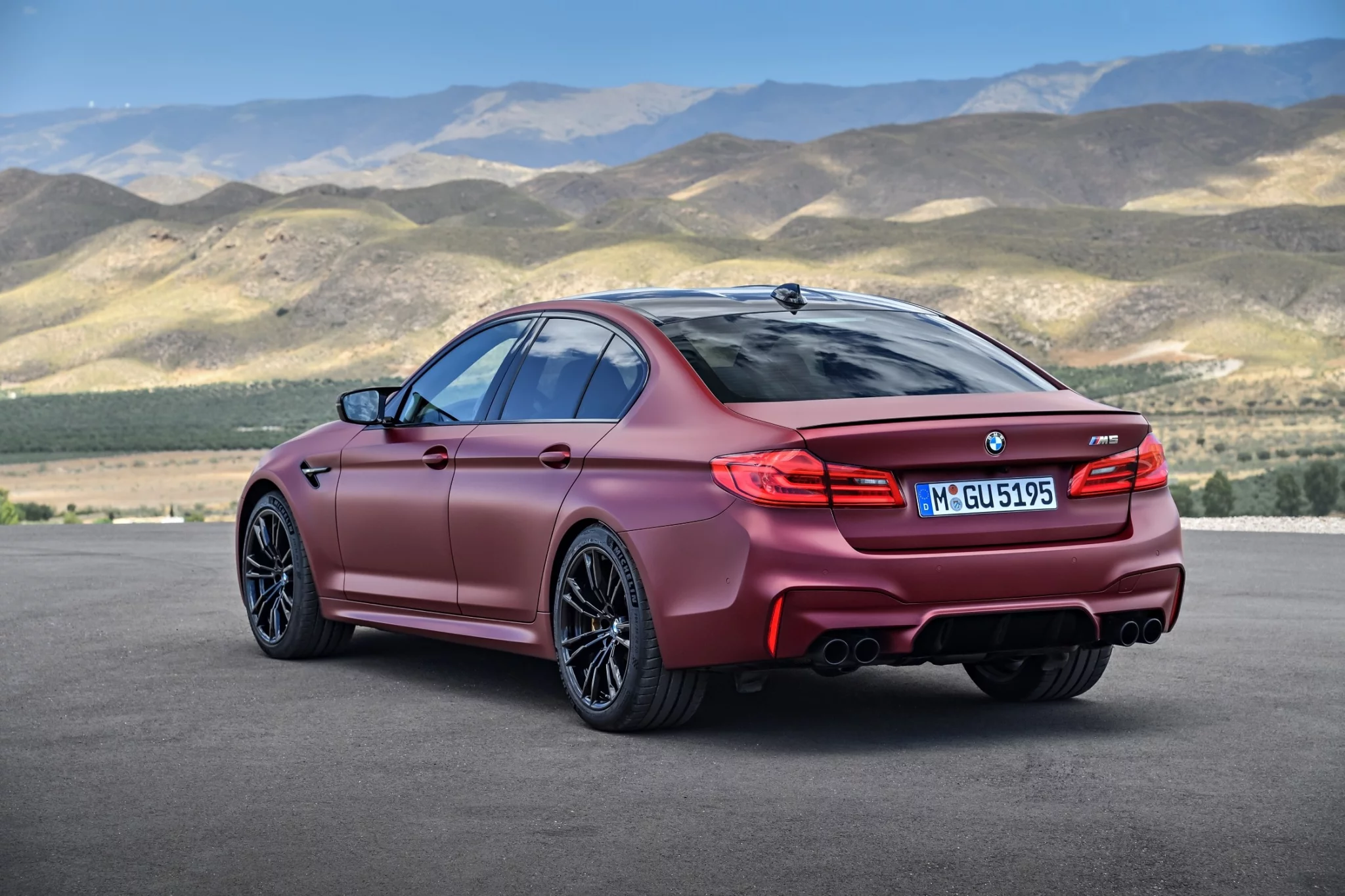 Frozen Dark Red BMW M5