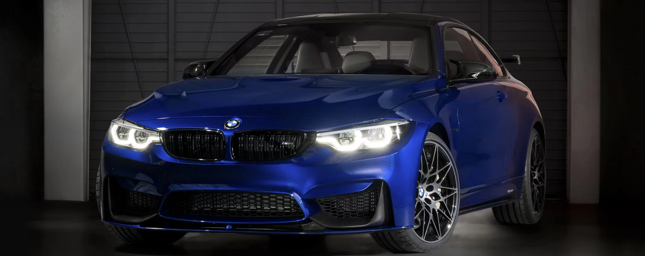 San Marino Blue BMW M4